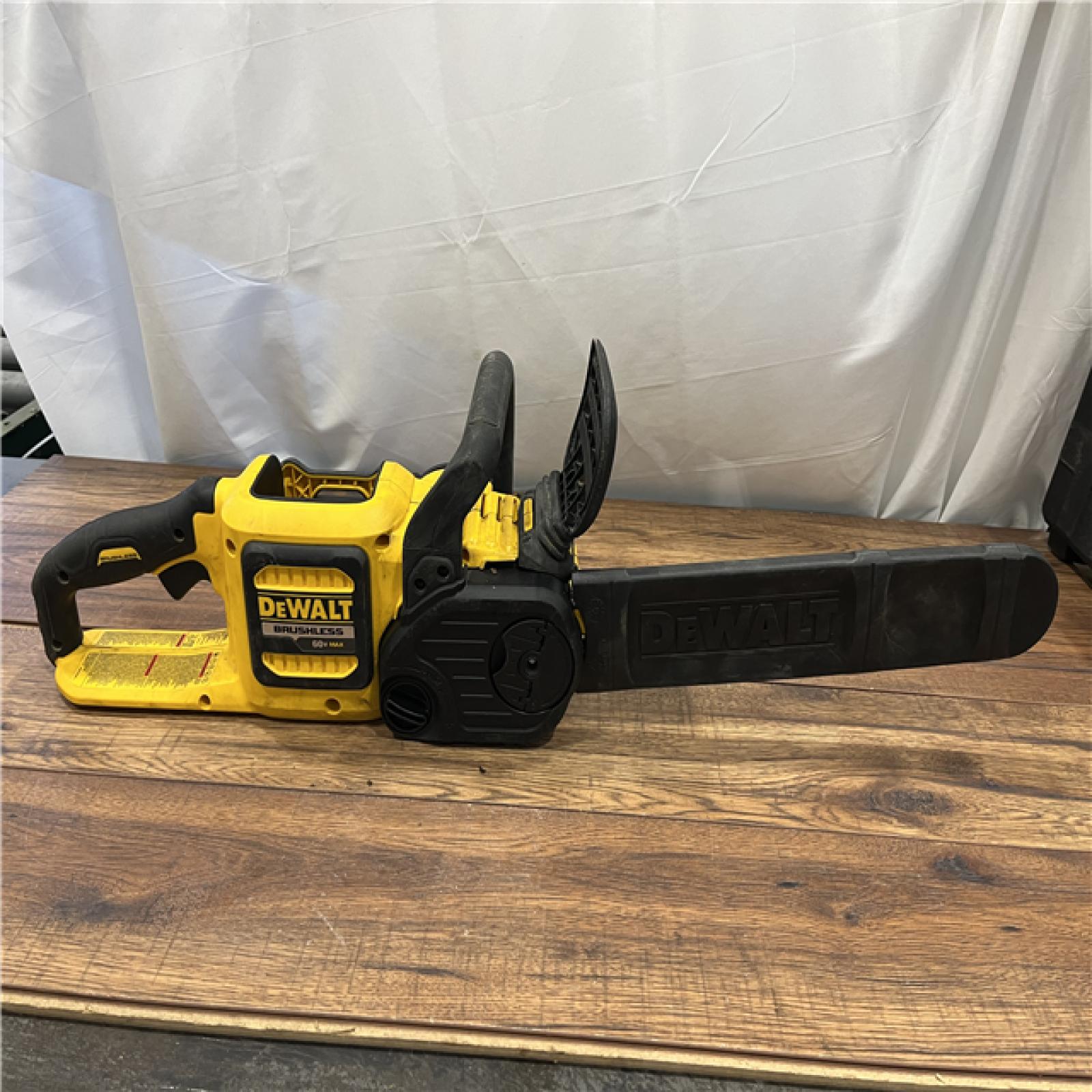 AS-IS DeWalt FLEXVOLT 60V MAX Lithium-Ion Brushless Cordless 16in. Chainsaw Kit