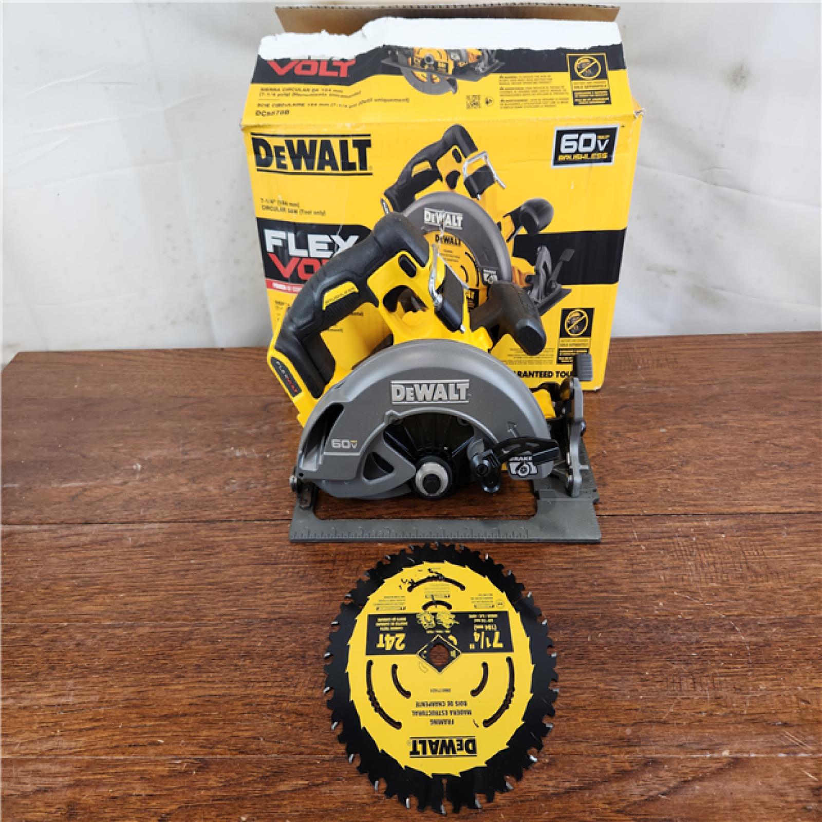 AS-IS DeWalt FLEXVOLT 60V MAX Brushless Cordless 7-1/4 in. Circular Saw (Tool Only)