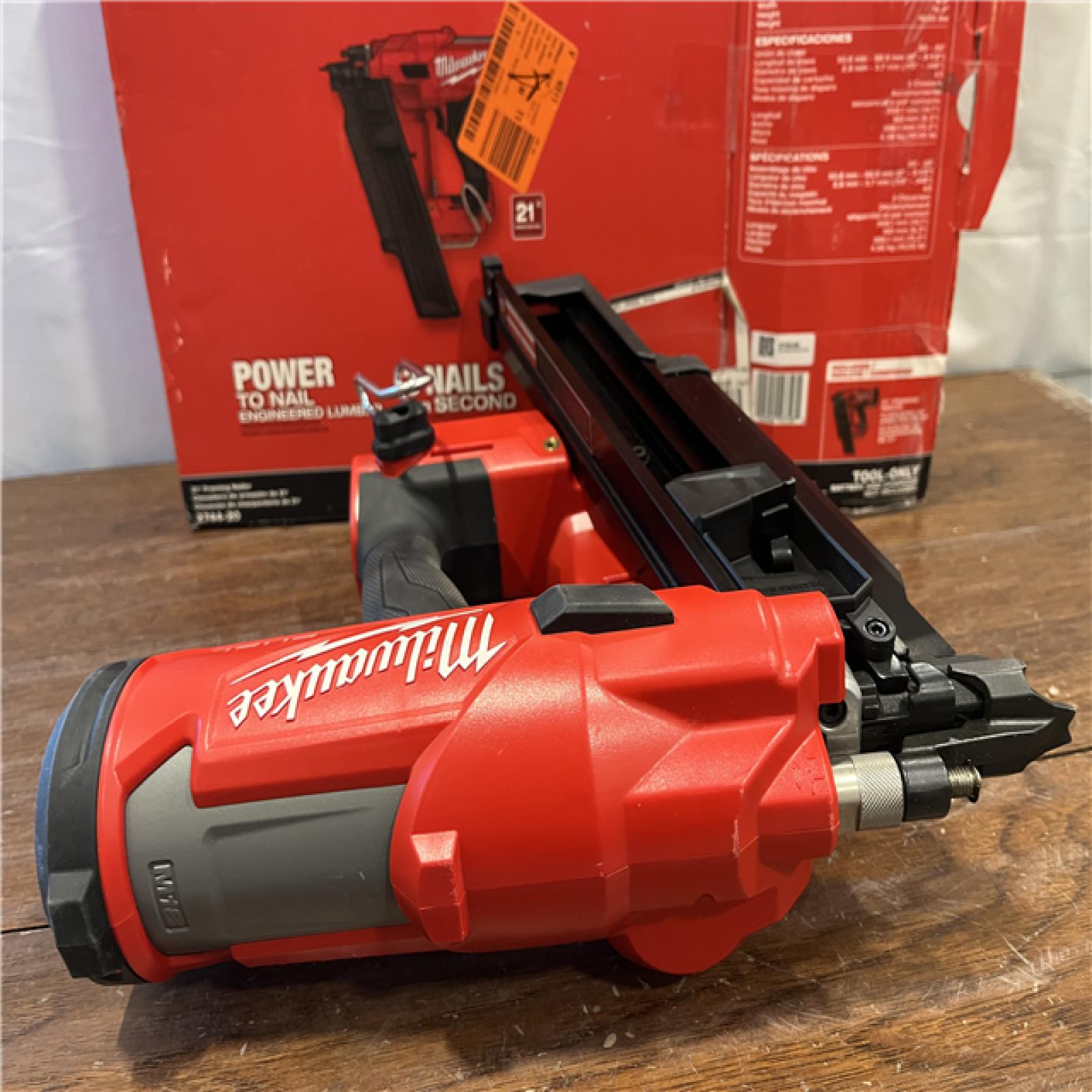 AS-ISMilwaukee 2744-20 M18 FUEL 3-1/2 in. 18-Volt 21-Degree Lithium-Ion Brushless Cordless Framing Nailer (Tool-Only) (Refurbished)