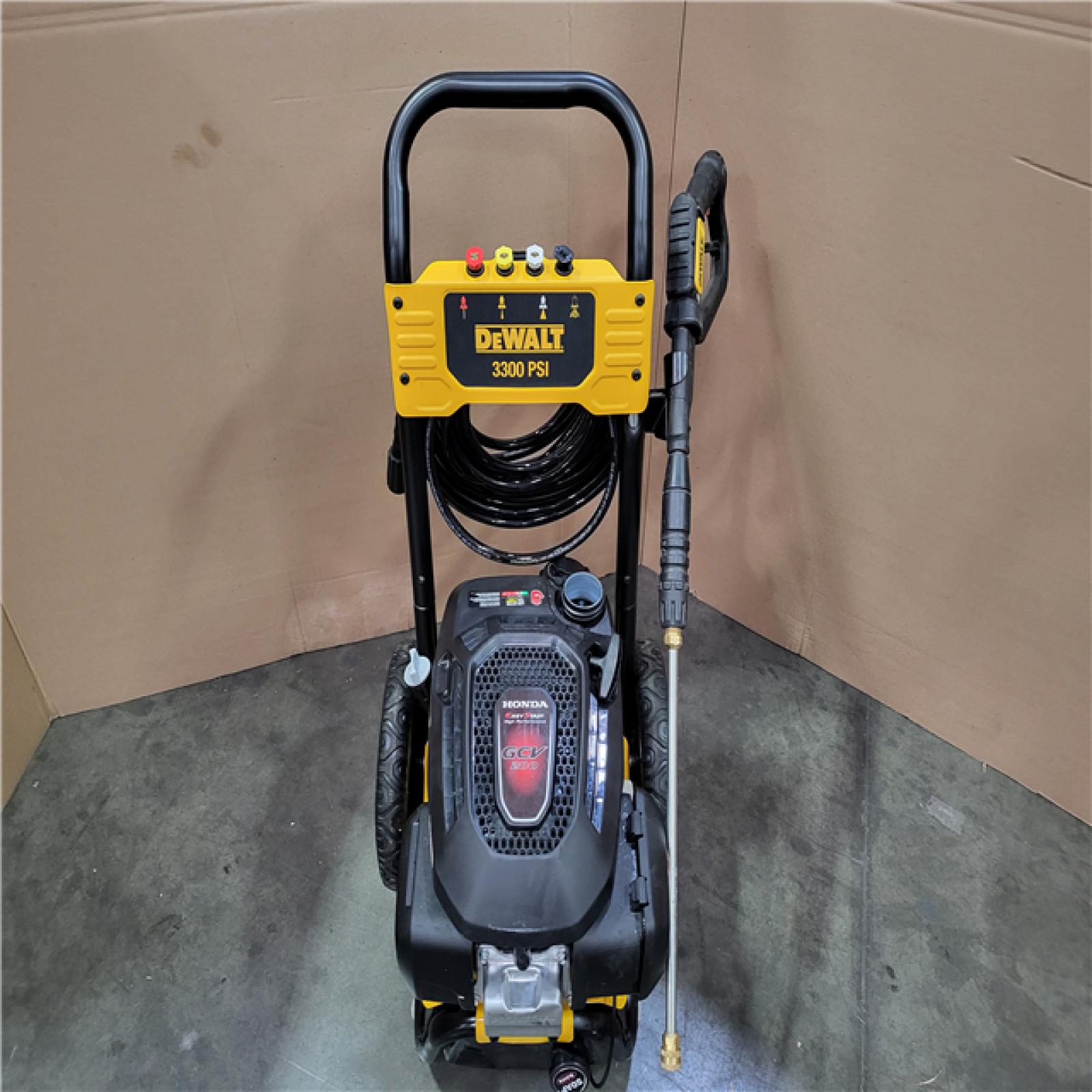 CALIFORNIA AS-IS DEWALT HIGH PERFORMANCE EASY START HONDA GVC 200 3300 PSI GAS PRESSURE WASHER