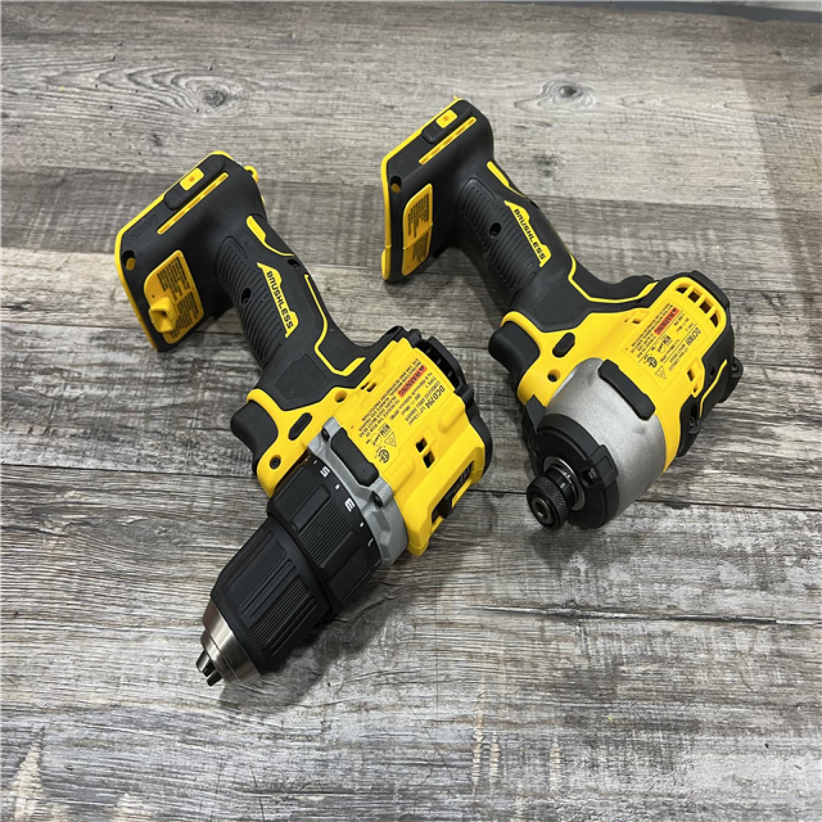 AS-IS DEWALT ATOMIC 20-Volt MAX Lithium-Ion Cordless Combo Kit (2-Tool) with (2) 2.0Ah Batteries, Charger and Bag