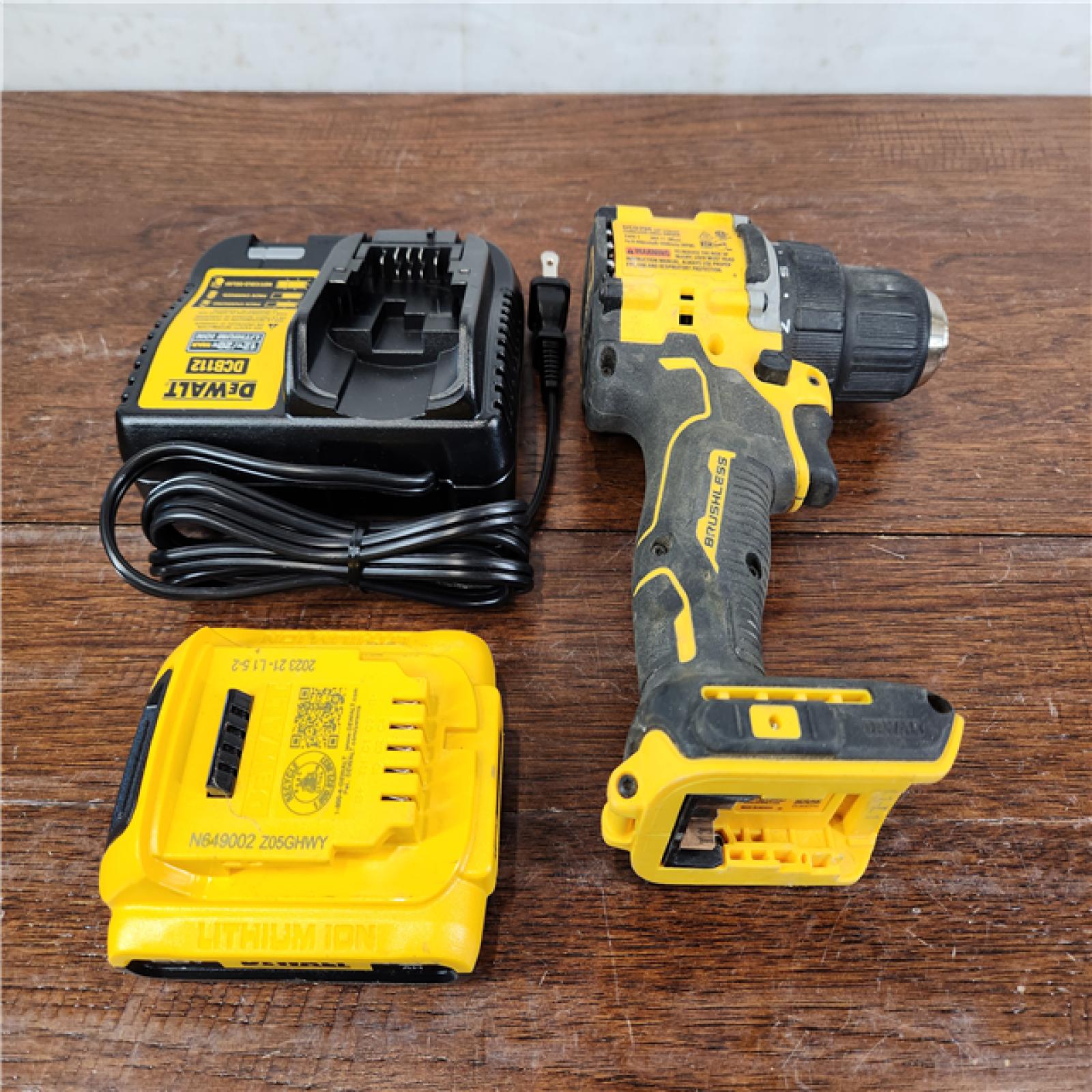 AS-IS DeWalt 20V MAX ATOMIC Brushless Cordless 1/2 in. Compact Drill Kit