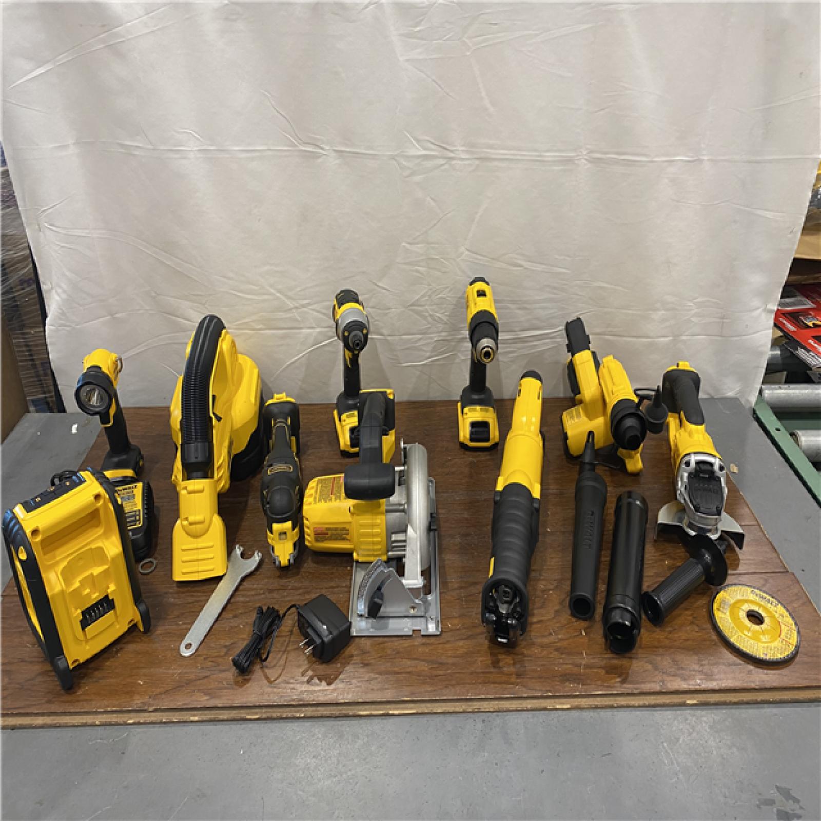 AS-IS DEWALT 20V MAX Lithium-Ion Brushed Cordless (10-Tool) Combo Kit