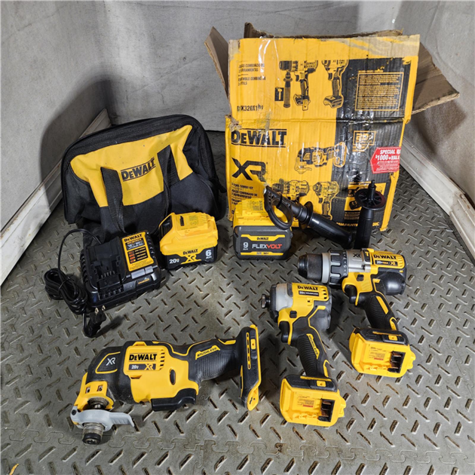 HOUSTON LOCATION - AS-IS DEWALT 20-Volt Lithium-Ion Cordless 3-Tool Combo Kit with FLEXVOLT 9 Ah and 20V 6 Ah Batteries and Charger