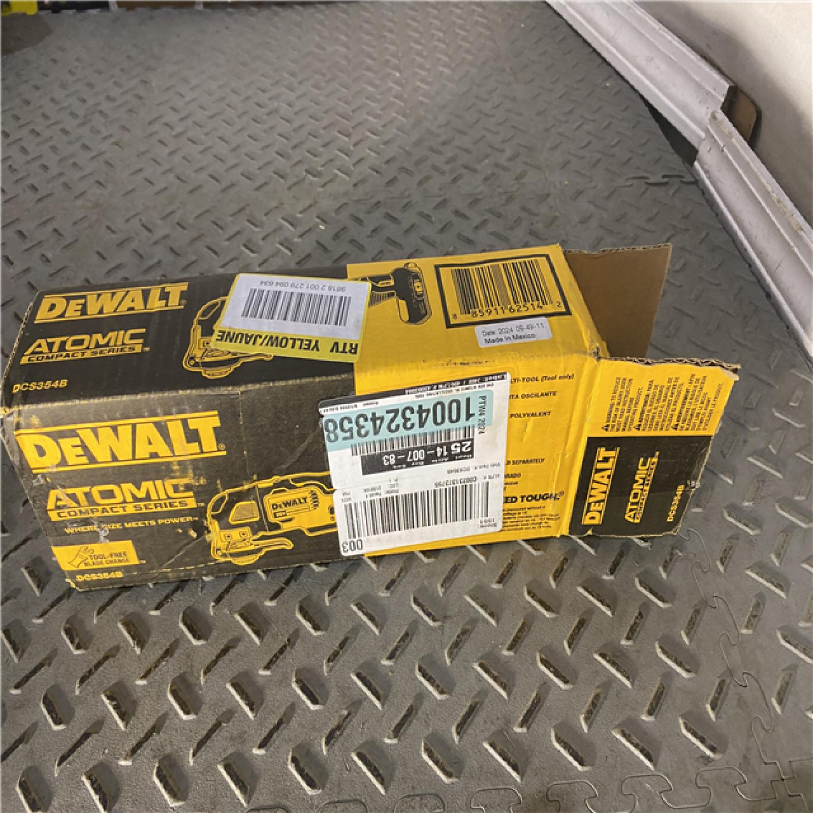 Houston location AS-IS DEWALT ATOMIC 20V MAX Cordless Brushless Oscillating Multi Tool (Tool Only)