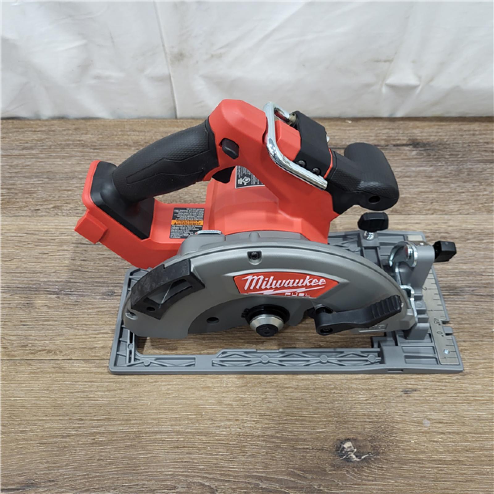 AS-IS Milwaukee M18 FUEL 7-1/4 Circular Saw