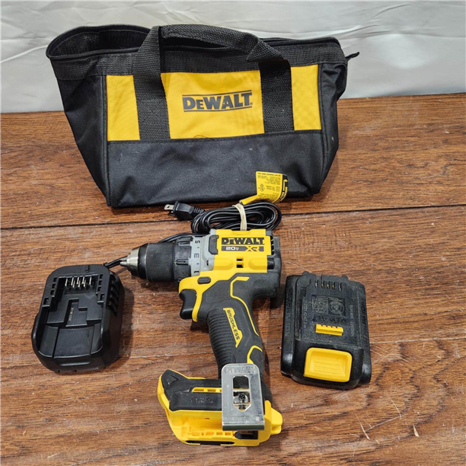 AS-IS DEWALT 20V MAX XR Brushless Cordless 1/2 Drill/Driver Kit