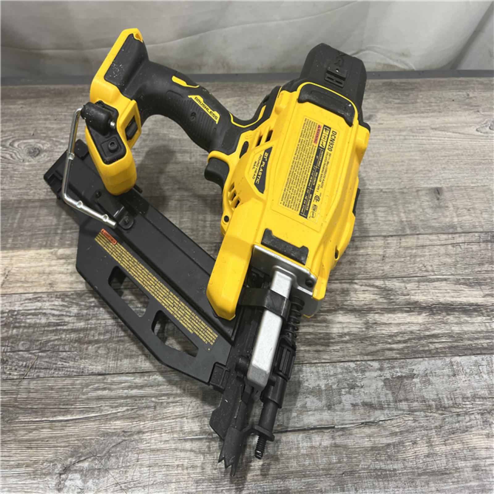 AS-IS DEWALT 20-Volt 21Â° Cordless Framing Nailer (Tool-Only)