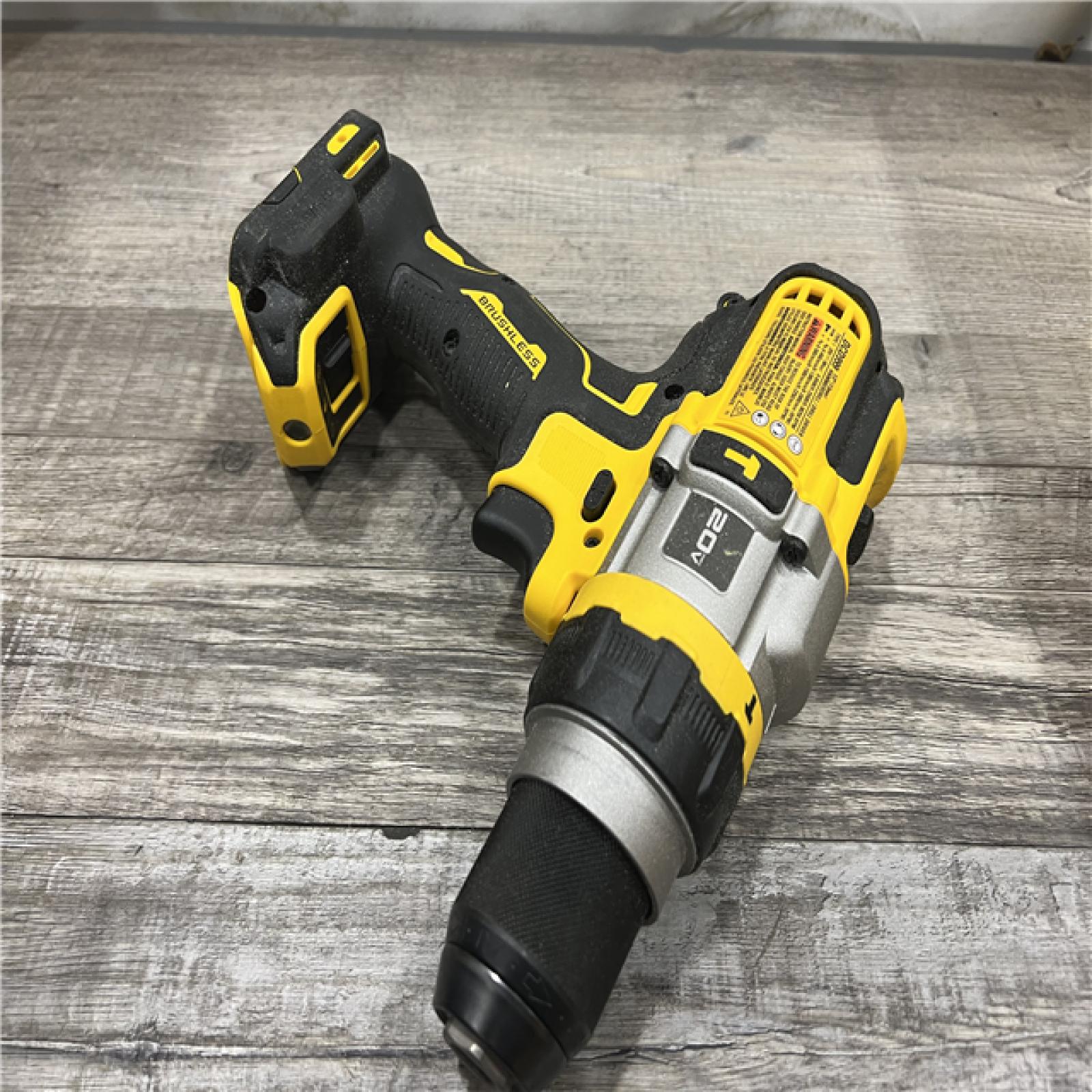 AS-IS Dewalt FLEXVOLT 20 Volt 1/2 in. Brushless Cordless Hammer Drill/Driver Kit (Battery & Charger)