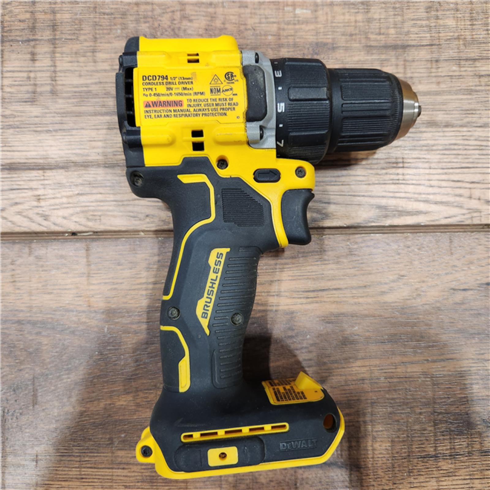 AS-IS DeWalt ATOMIC COMPACT SERIESâ„¢ 20V MAX* Brushless Cordless 1/2 in. Drill/Driver