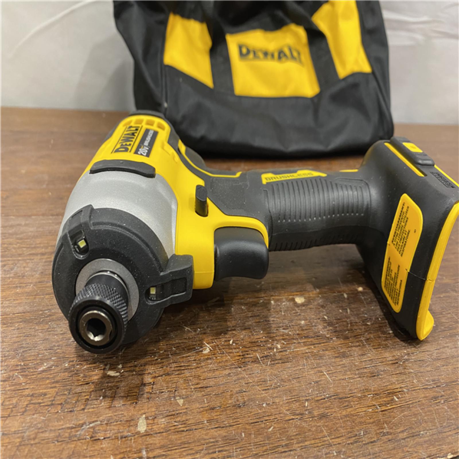 AS-ISDEWALT ATOMIC 20V MAX* Brushless Cordless Compact 1/4 in. Impact Driver Kit