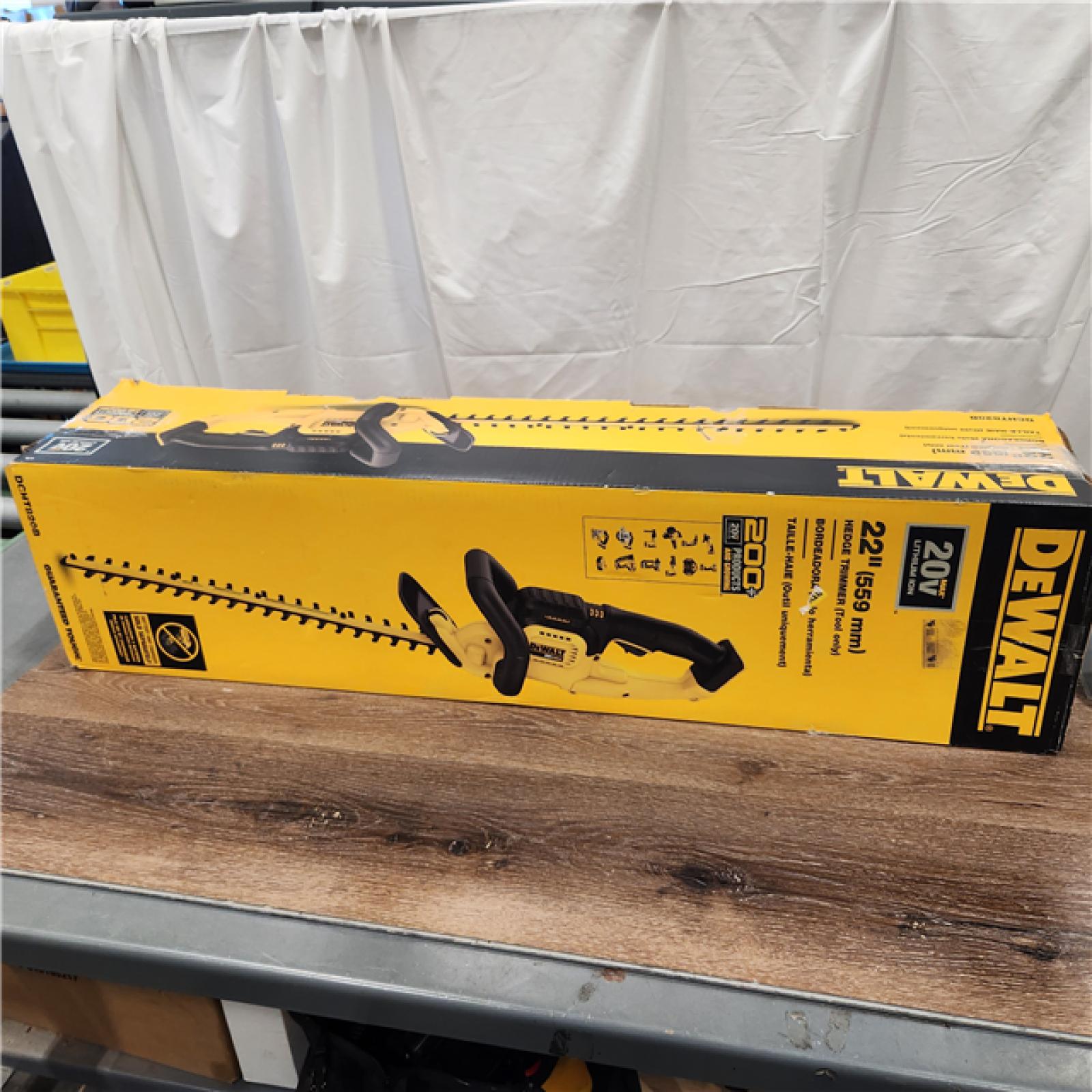 AS-IS Dewalt 20V MAX Lithium Ion Hedge Trimmer Bare Tool Only
