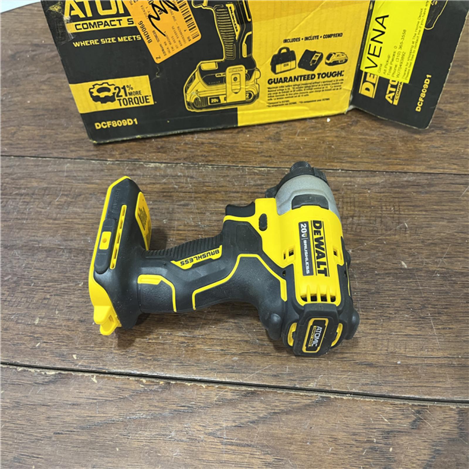 AS-ISDEWALT ATOMIC 20V MAX* Brushless Cordless Compact 1/4 in. Impact Driver Kit