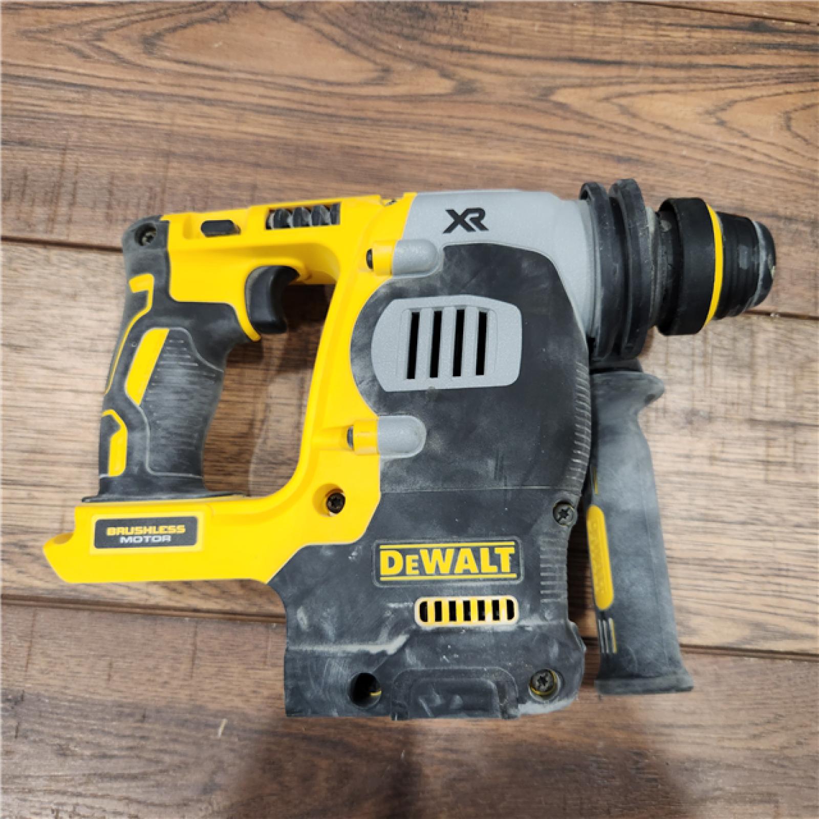 AS-IS DEWALT 20V MAX XR Brushless Cordless 1 in. SDS Plus L-Shape Rotary Hammer (Tool-Only)