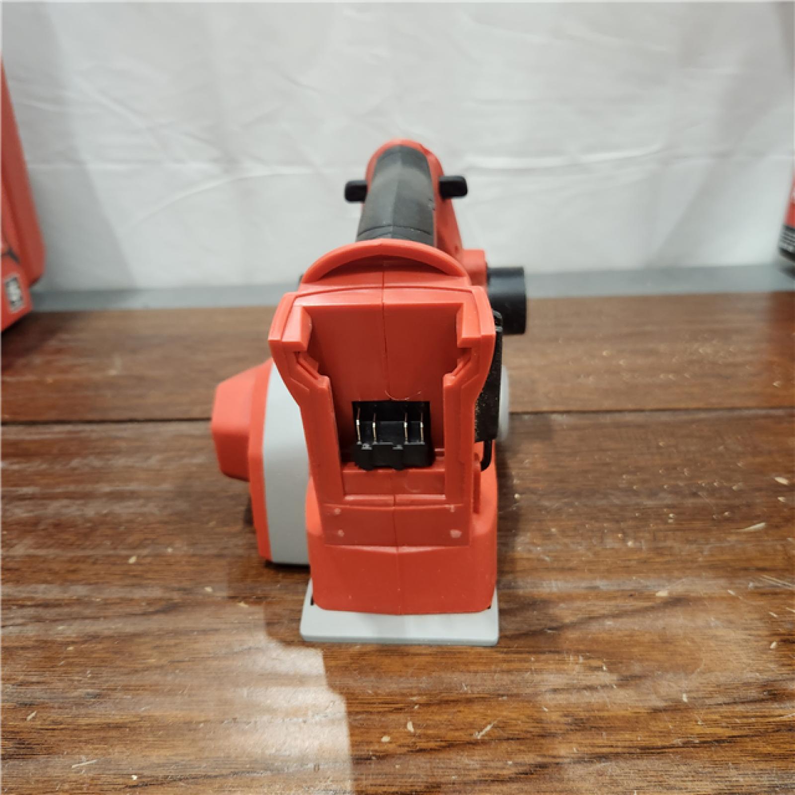 AS-IS Milwaukee M18 18-Volt Lithium-Ion Cordless 3-1/4 in. Planer (Tool-Only)