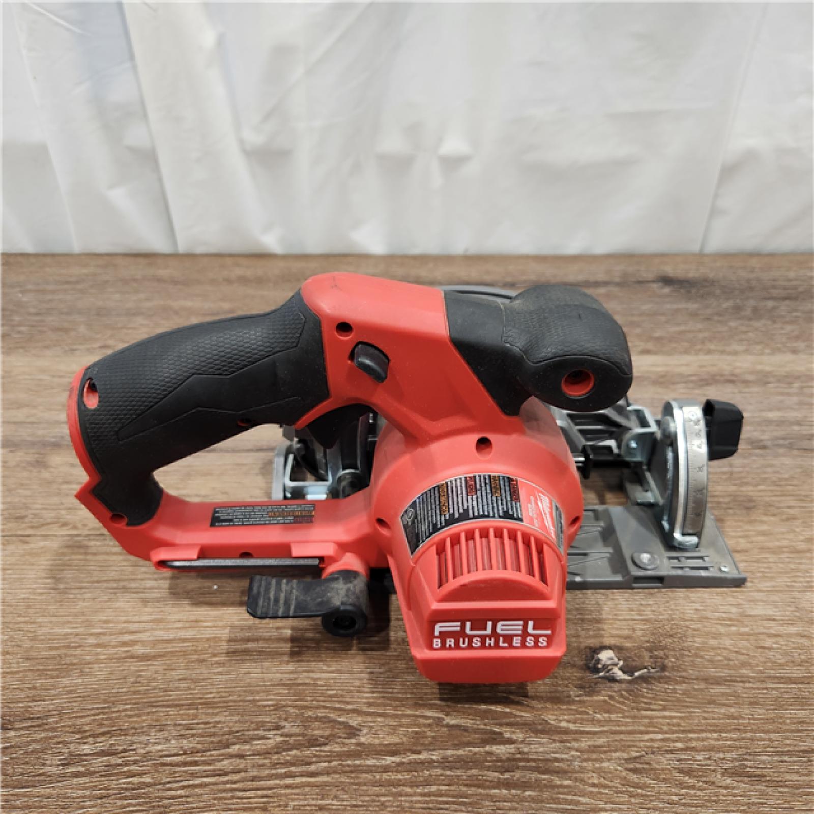 AS-IS Milwaukee M12 FUEL Brushless Cordless 5-3/8 in. Circular Saw (Tool Only)