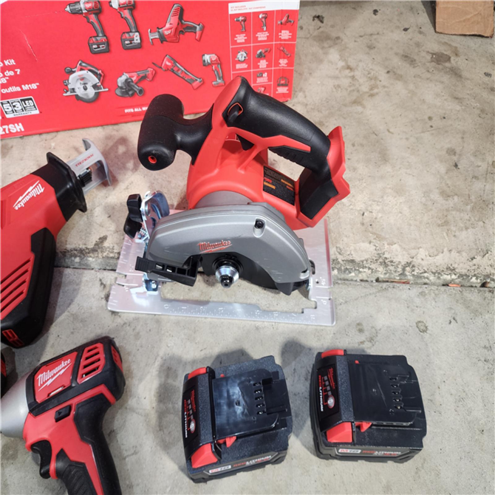 HOUSTON LOCATION - AS-IS (APPEARS LIKE NEW) M18 18-Volt Lithium-Ion Cordless Combo Kit 7-Tool with 2-Batteries, Charger and Tool Bag