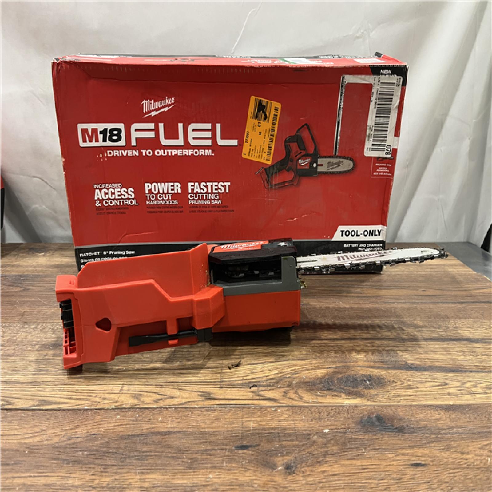 AS-IS Milwaukee M18 Fuel Hatchet 8  Pruning Saw Bare Tool