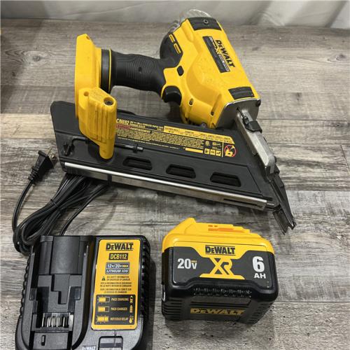 AS-IS DeWalt DCN692 18v XR Cordless Brushless Framing Nail Gun KIT WITH A 6.0AH