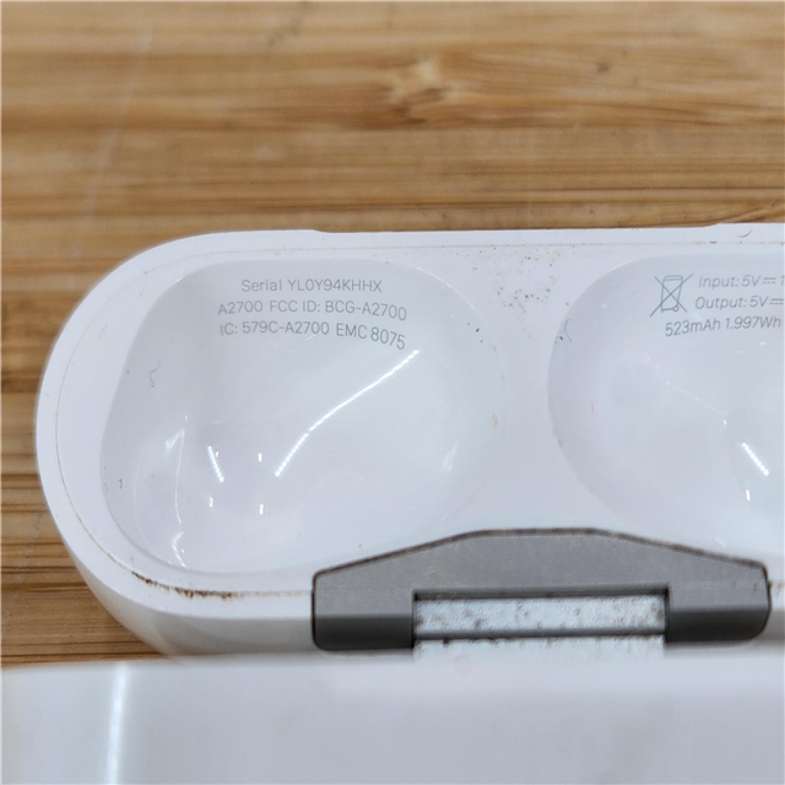 AS-IS  Apple AirPods Pro (2nd Generation)