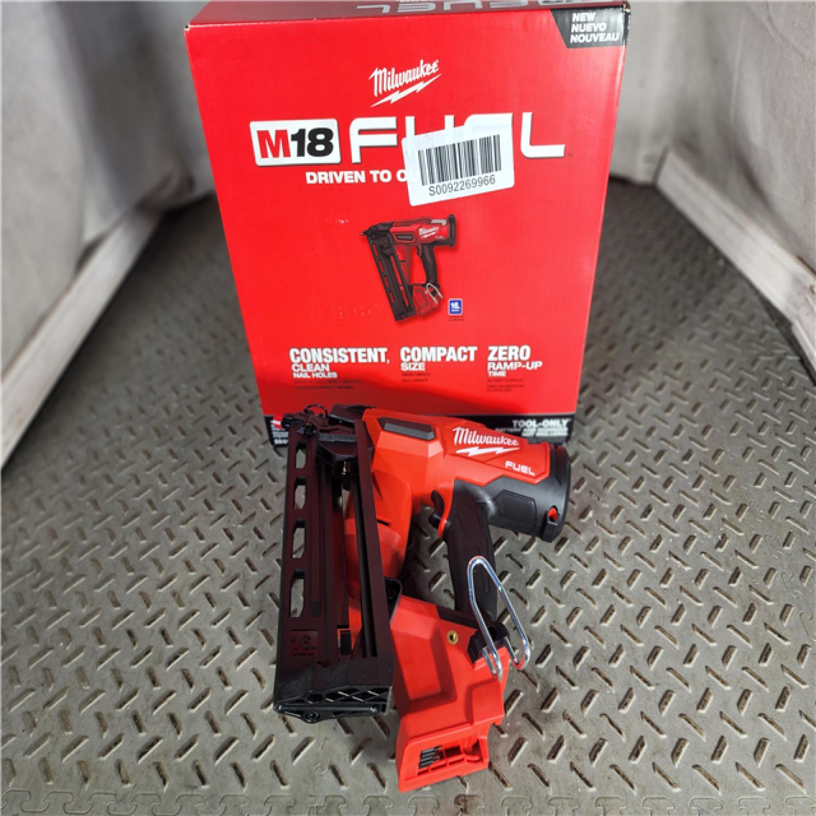 HOUSTON LOCATION - AS-IS (APPEARS LIKE NEW) Milwaukee 2841-20 18V Cordless Gen II 16 Gauge Angled Finish Nailer (Tool Only)