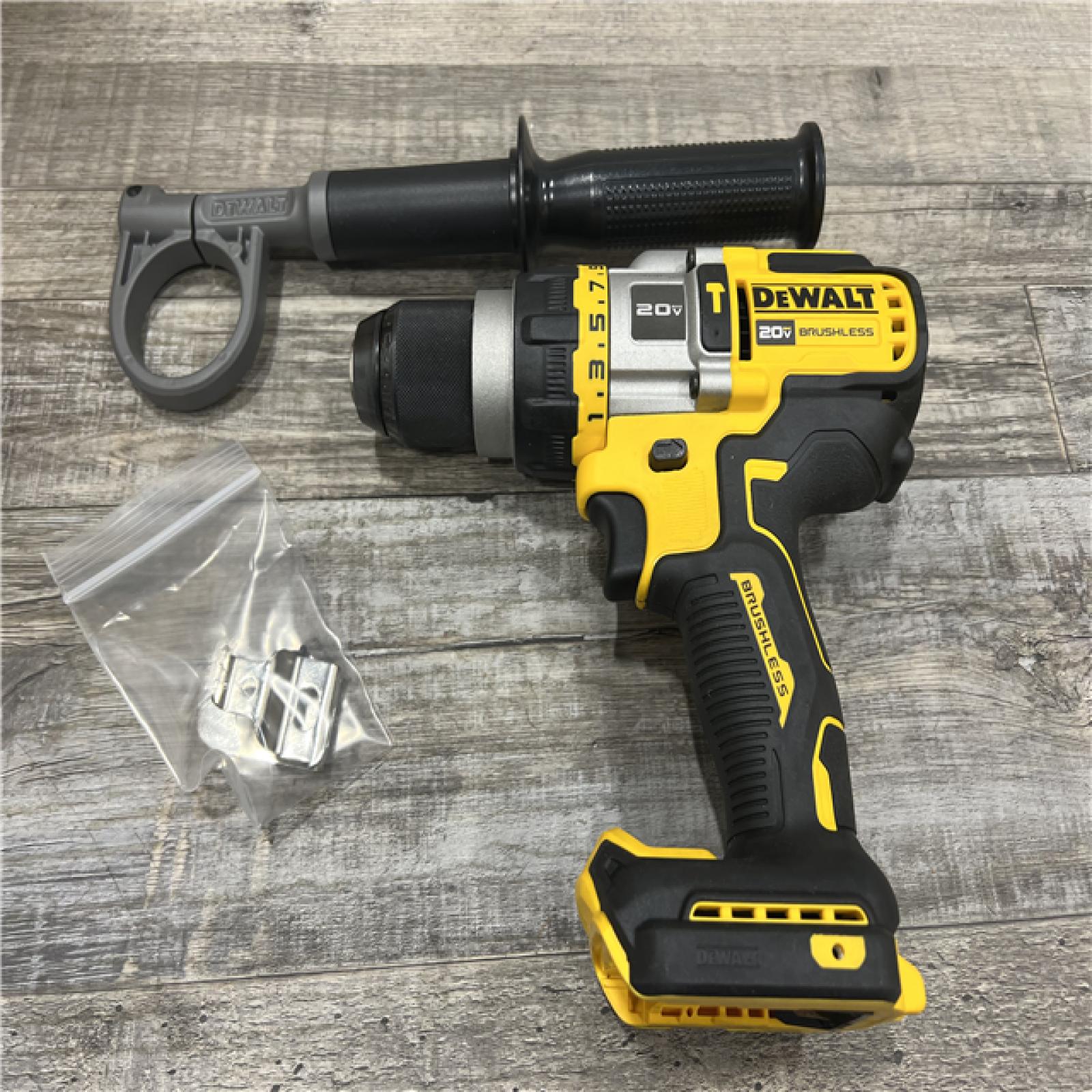 AS-IS Dewalt DCD999B 20V MAX Flexvolt 1/2  Cordless Hammer Drill Bare Tool