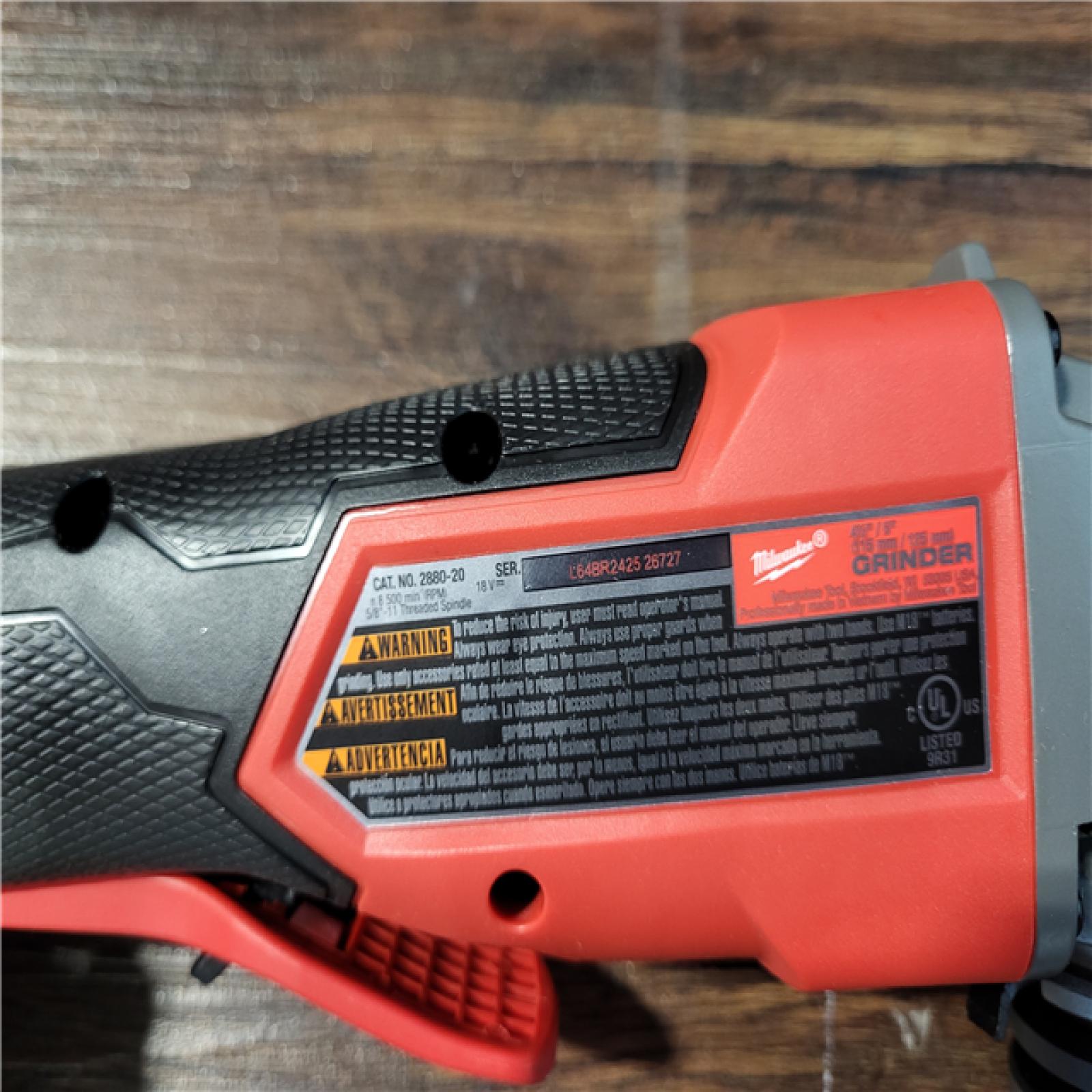 CALIFORNIA NEW MILWAUKEE M18 FUEL 5-TOOL COMBO KIT(BATTERIES,CHARGER,AND BAG INCLUDED)