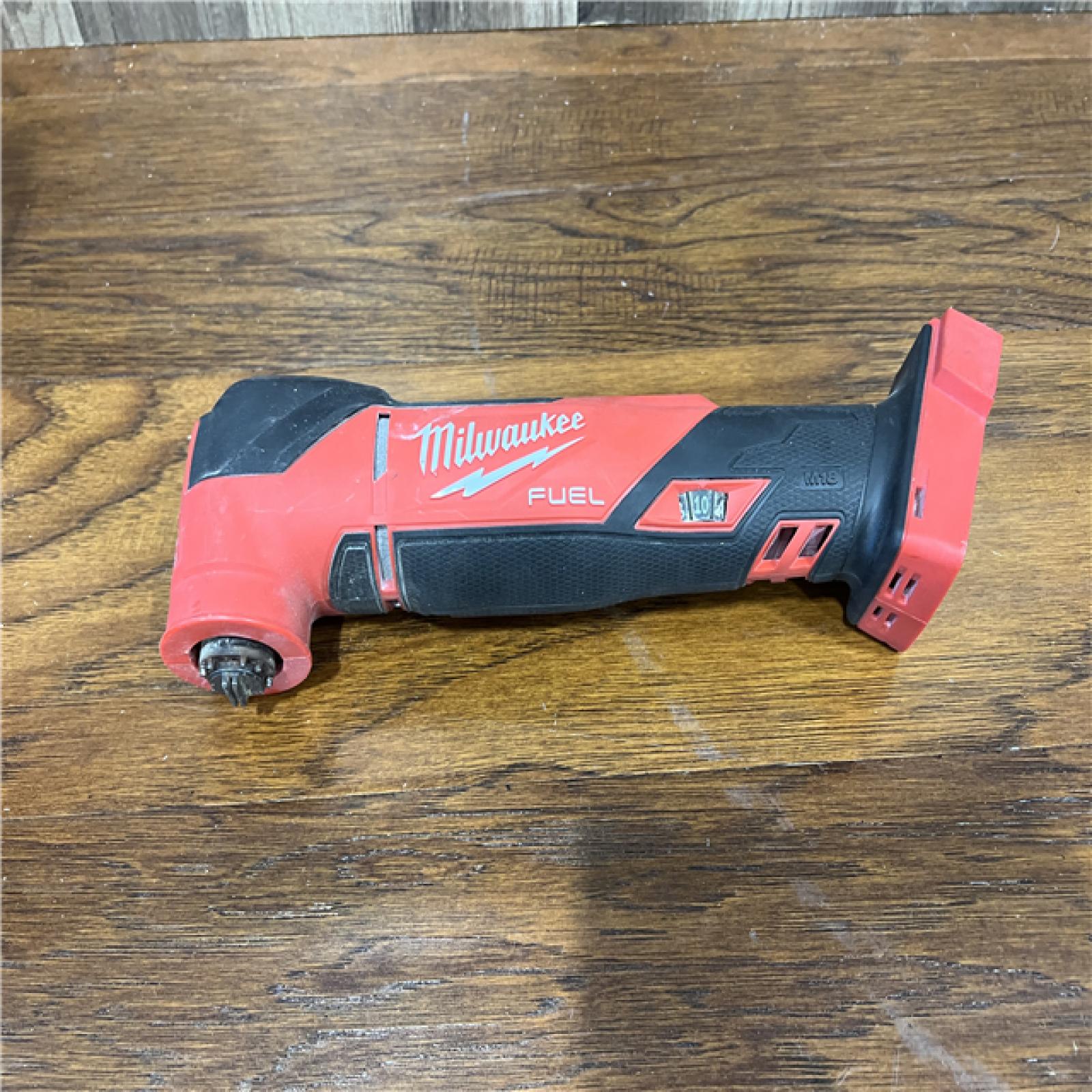 AS-IS MILWAUKEE M18 FUEL 18V Lithium-Ion Cordless Brushless Oscillating Multi-Tool (Tool-Only)