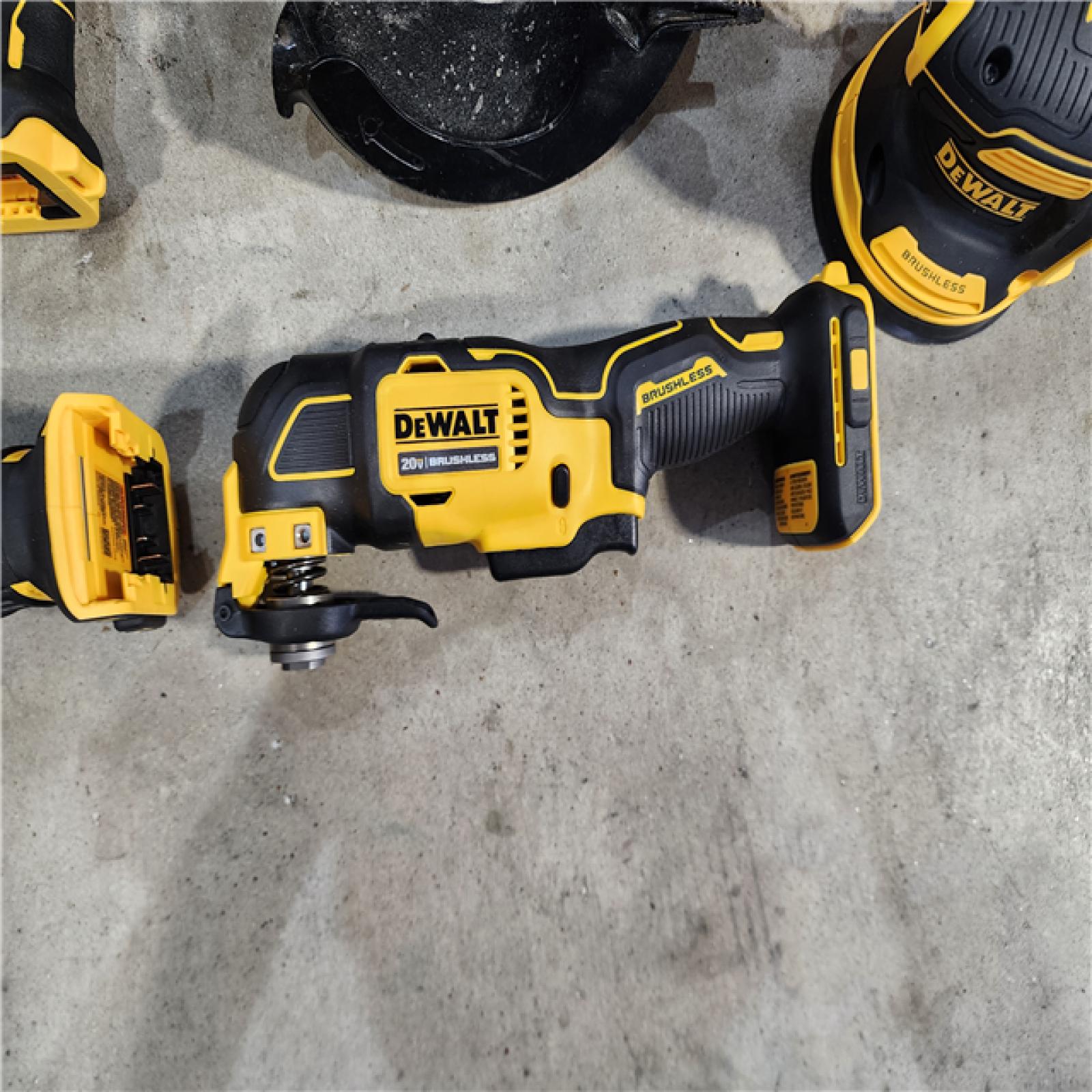 HOUSTON LOCATION - AS-IS Dewalt 20-Volt MAX ToughSystem Lithium-Ion 6-Tool Cordless Combo Kit