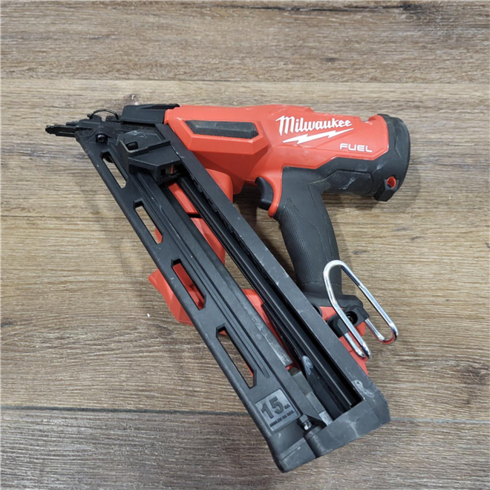 AS-IS Milwaukee 2839-20 M18 FUEL 15 Ga. 18 Volt Brushless Angled Finish Nailer