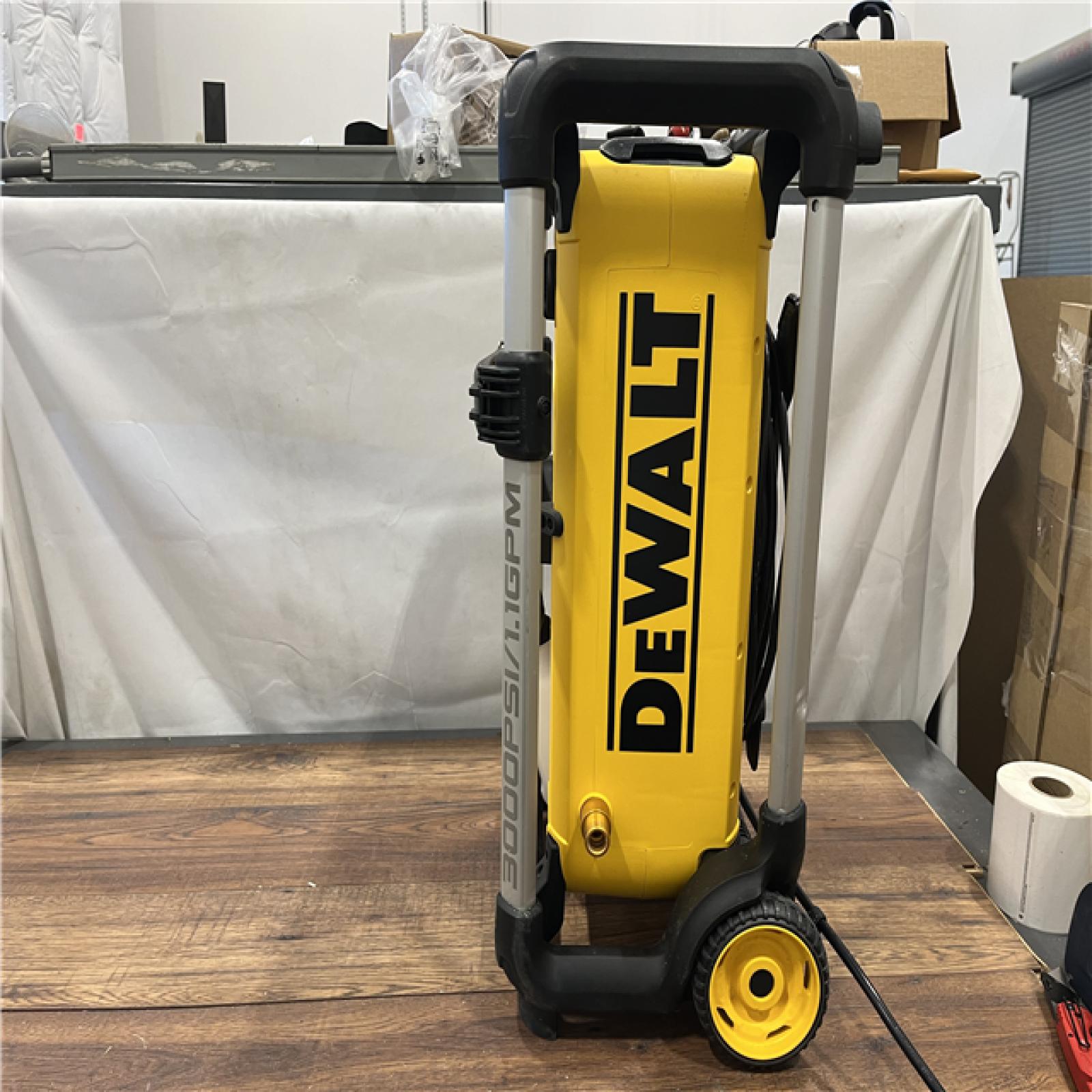 AS-IS DEWALT 3000 PSI 1.1 GPM 15 Amp Cold Water Electric Pressure Washer with Internal Equipment Storage