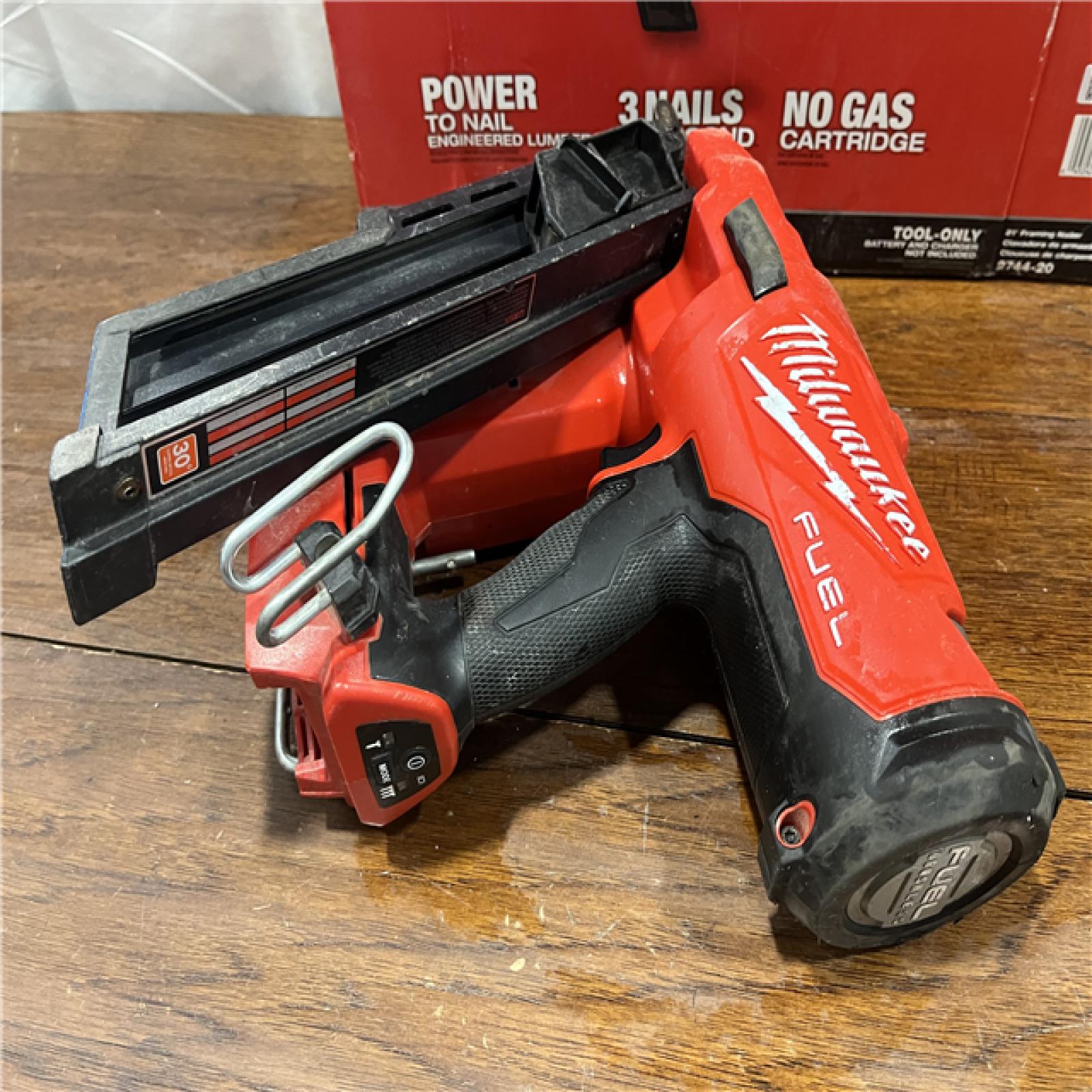 AS-IS - Milwaukee 2744-20 M18 FUEL 3-1/2 in. 18-Volt 21-Degree Lithium-Ion Brushless Cordless Framing Nailer (Tool-Only)