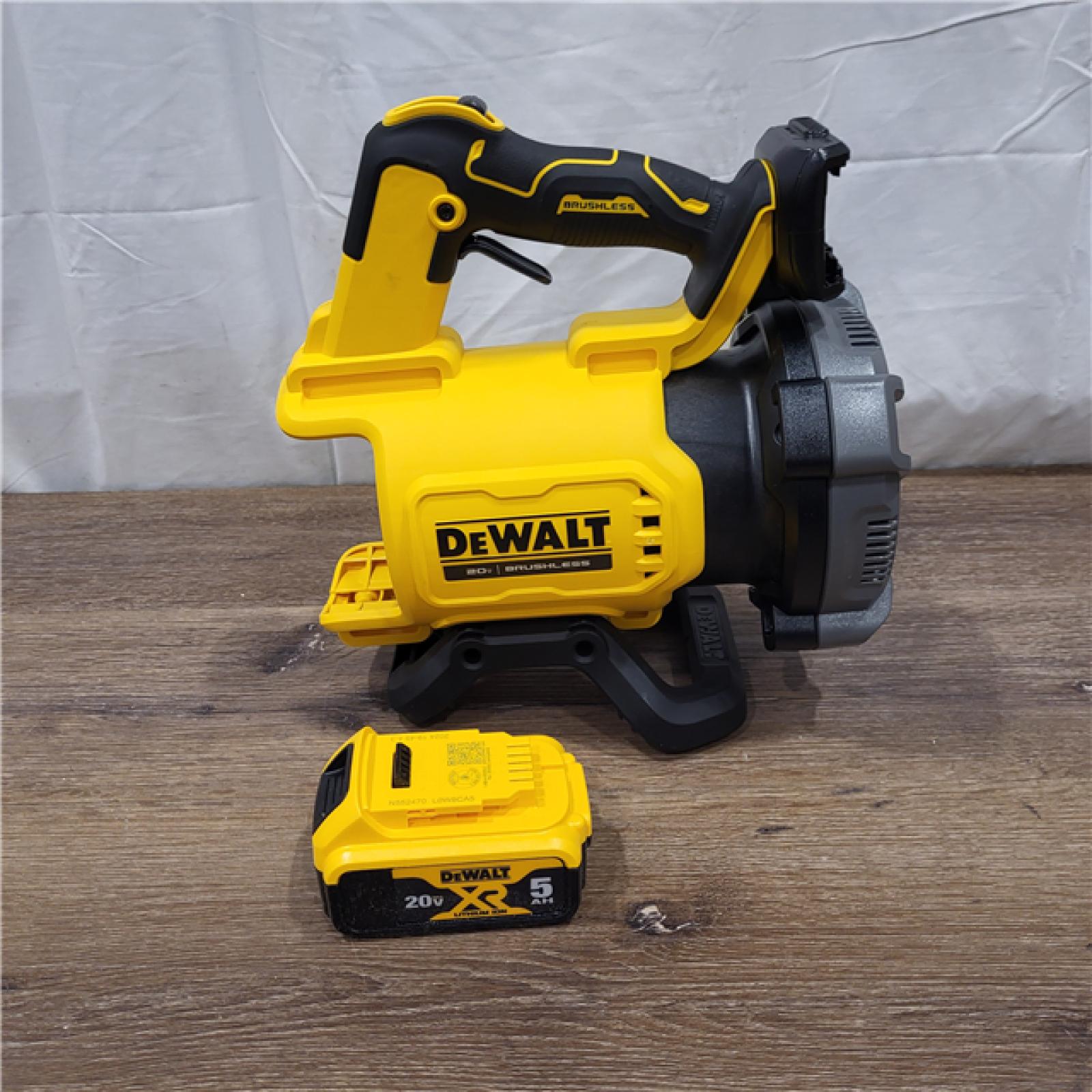 AS-IS DeWalt Brushless Cordless Battery Powered Handheld Leaf Blower KIT