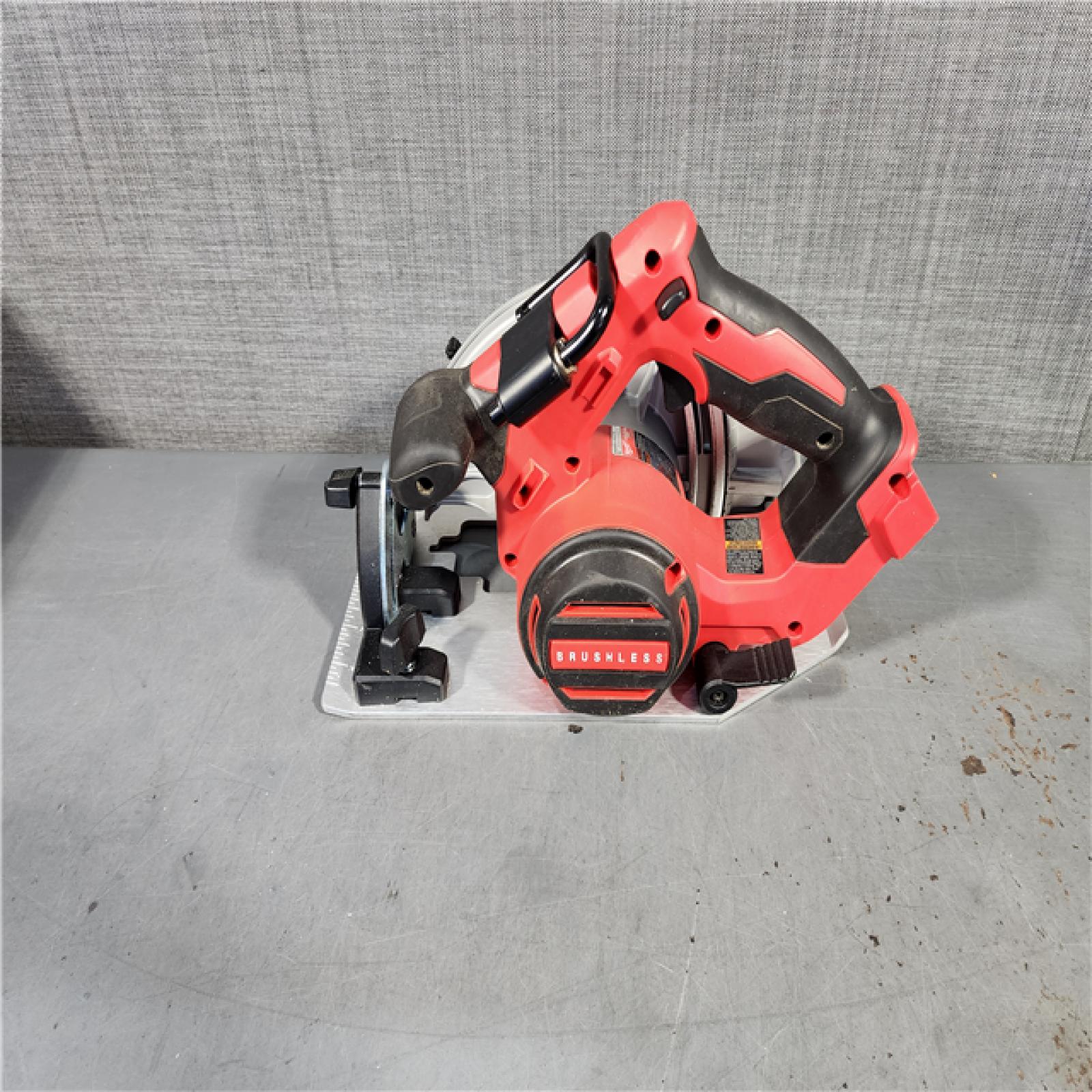 HOUSTON LOCATION - AS-IS Milwaukee M18 7-1/4  18V Brushless Circular Saw 2631-20 (Bare Tool)