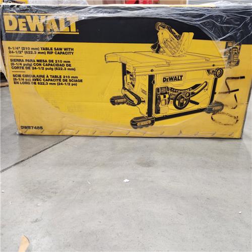 NEW DEWALT 15 Amp Corded 8-1/4 in. Compact Portable Jobsite Tablesaw (Stand Not Included)