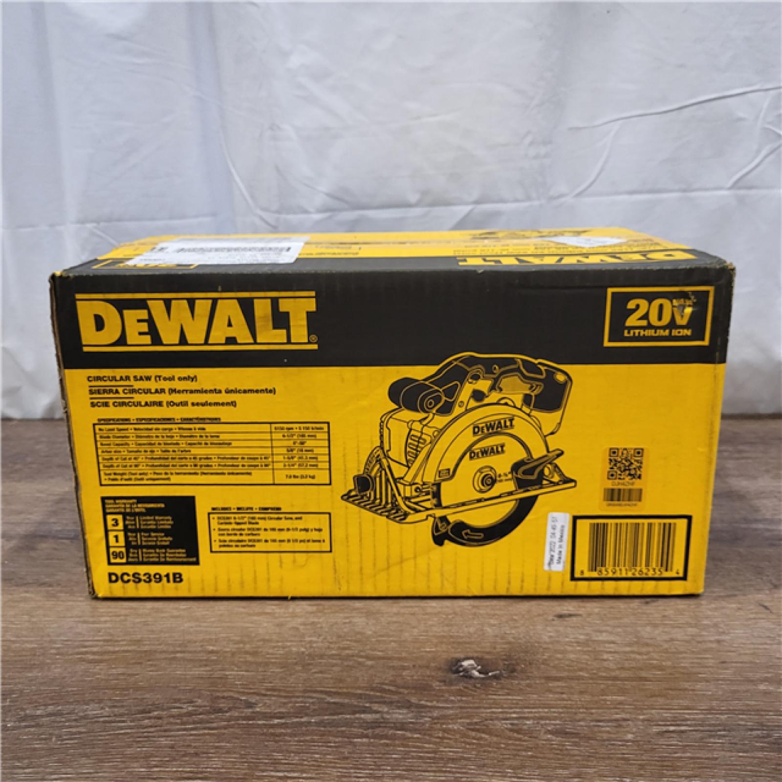 NEW DEWALT 20-Volt MAX Lithium-Ion Cordless 6-1/2 in. Circular Saw (Tool-Only)