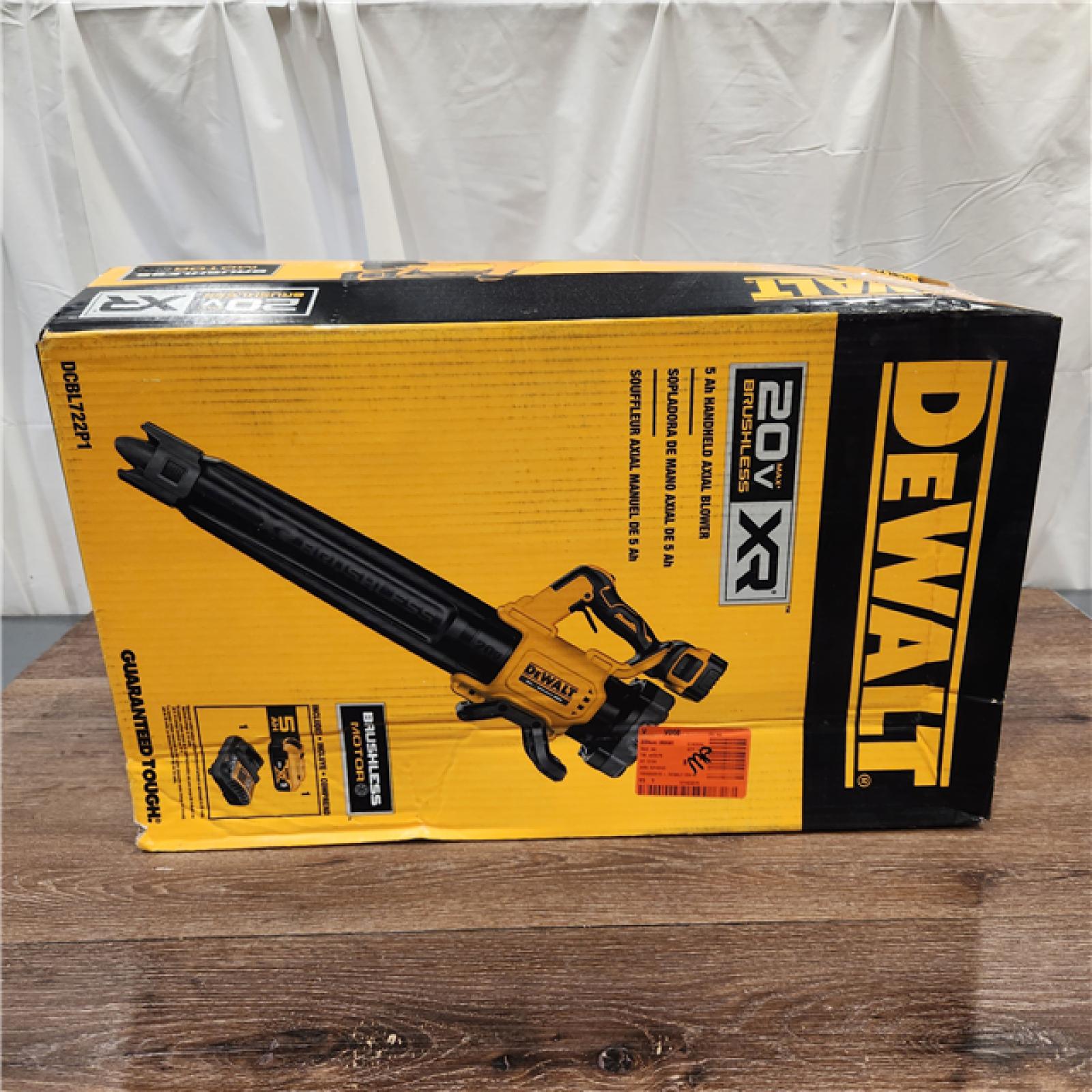 AS-IS DEWALT 20V MAX* XR Brushless Cordless Handheld Blower Kit