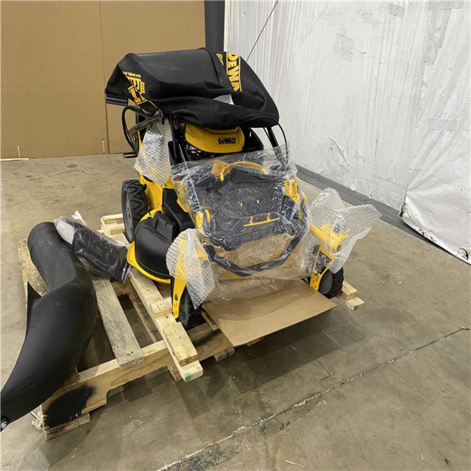 Houston Location - AS-IS Dewalt 28in. Self Propelled Mower