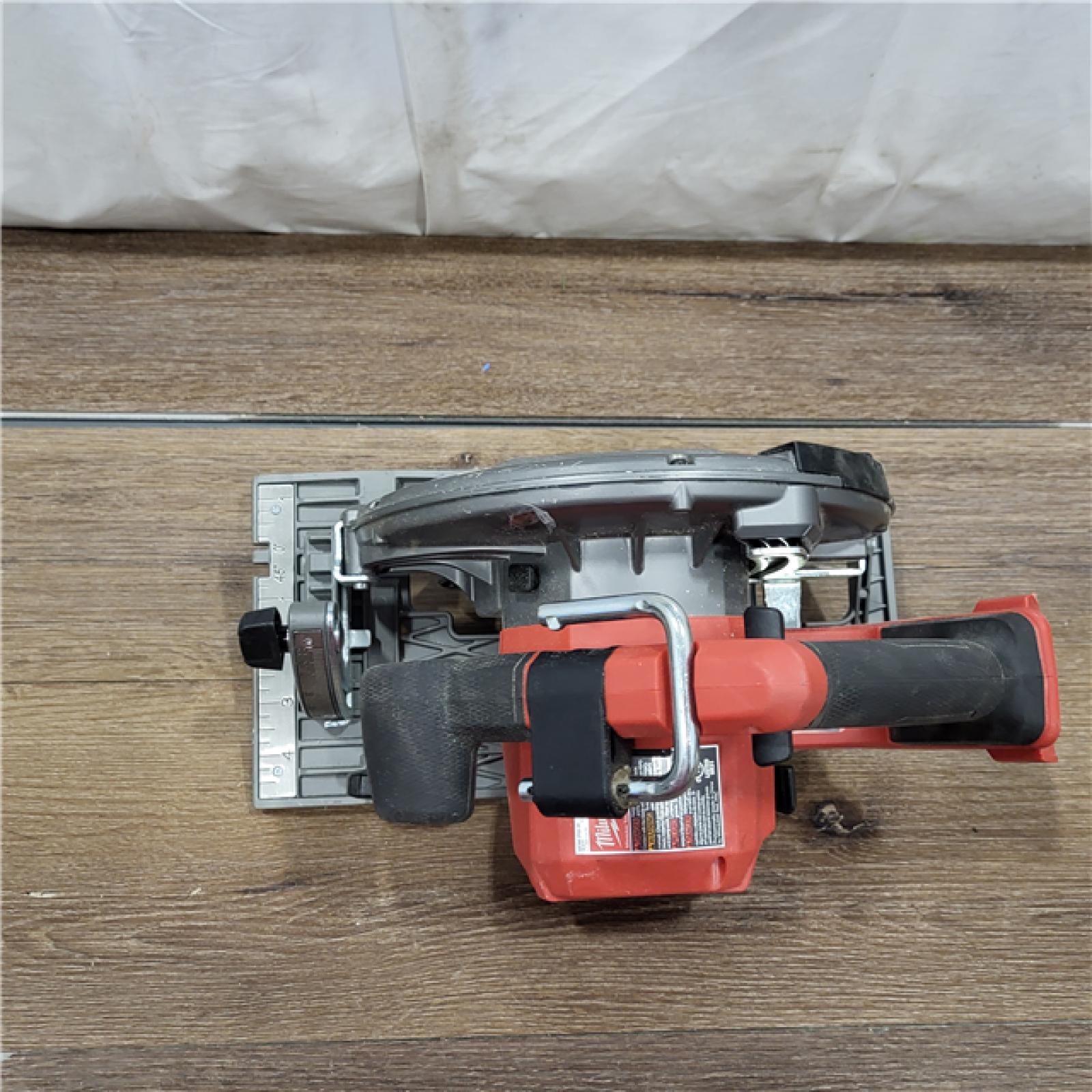 AS-IS M18 FUEL 18V Lithium-Ion Brushless Cordless 7-1/4 in. Circular Saw (Tool-Only)