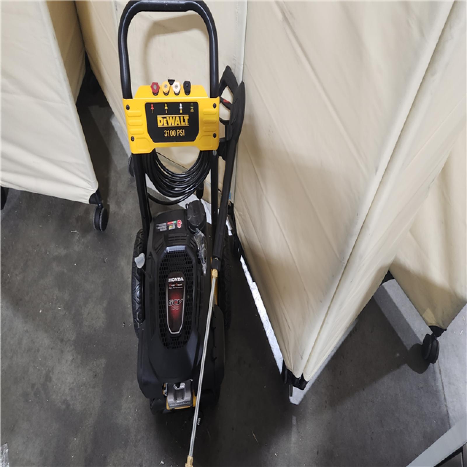 California AS-IS Dewalt 3100 PSI Pressure Washer W/ Honda Easy start GCV 170 Motor