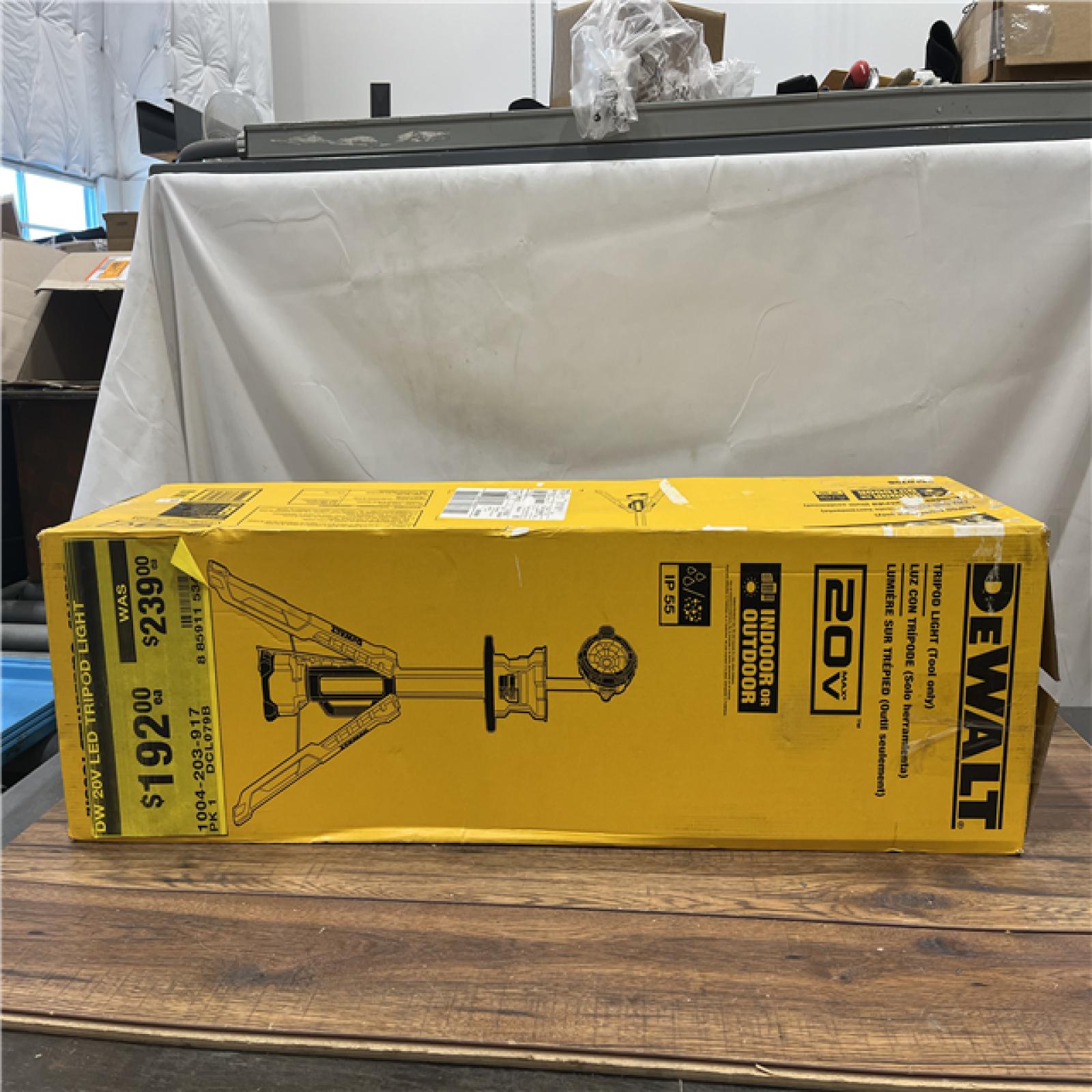 AS-IS DEWALT DCL079B LED Tripod Light, 20V MAX