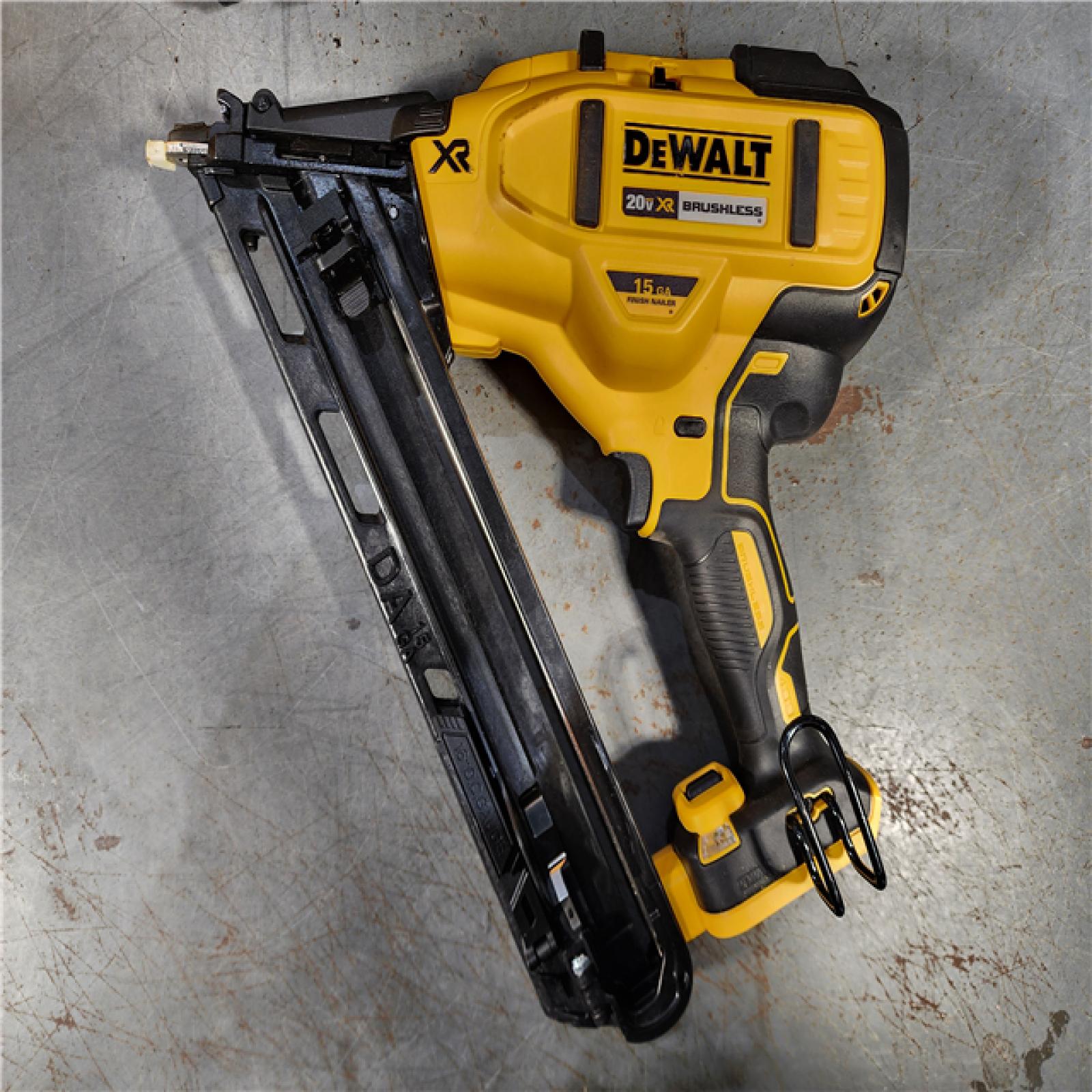 HOUSTON LOCATION - AS-IS DEWALT 20V MAX XR 15 Ga. Cordless 34 Deg Nailer 20 V