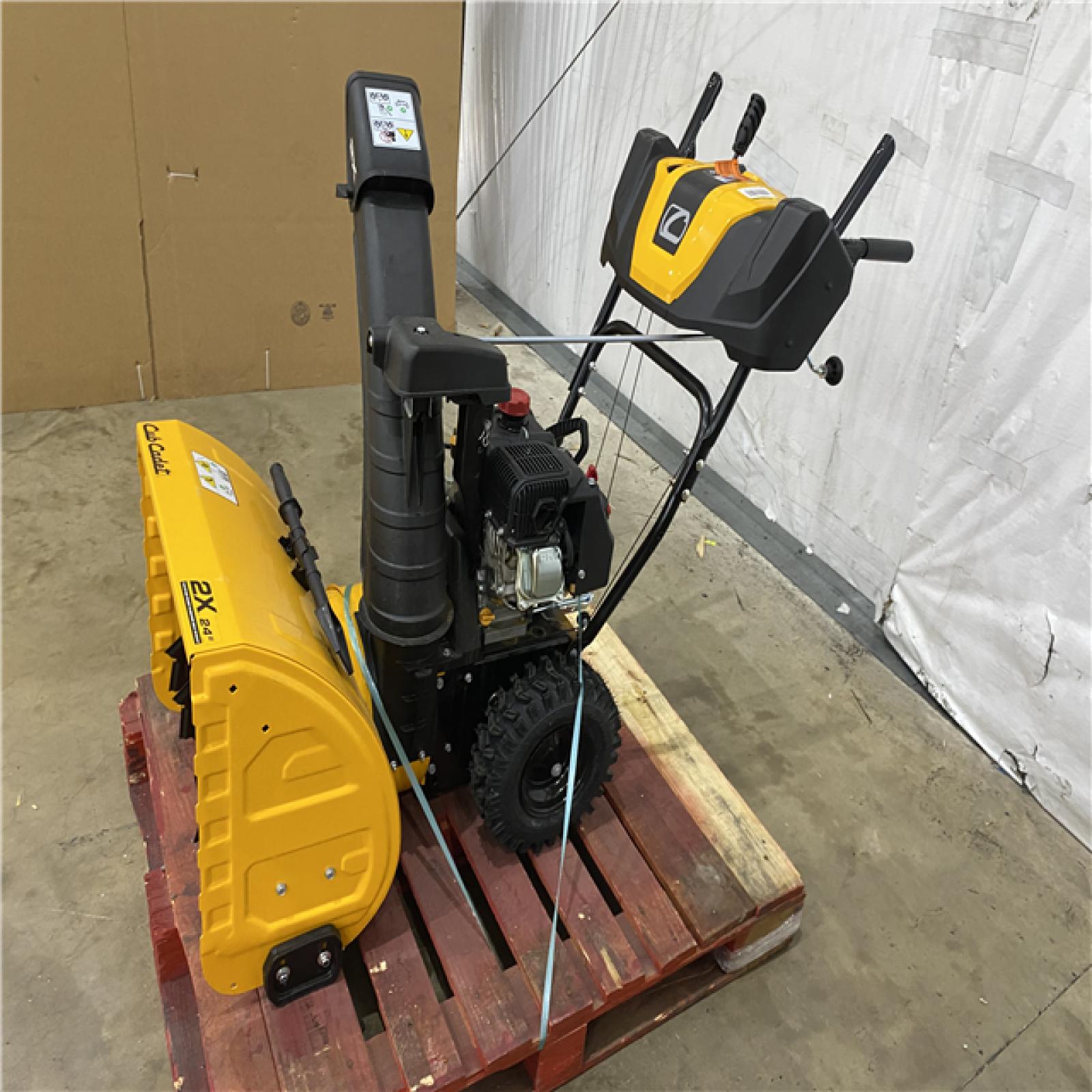 Houston Location - AS-IS Cub Cadet 2x 24'' in Snow Blower