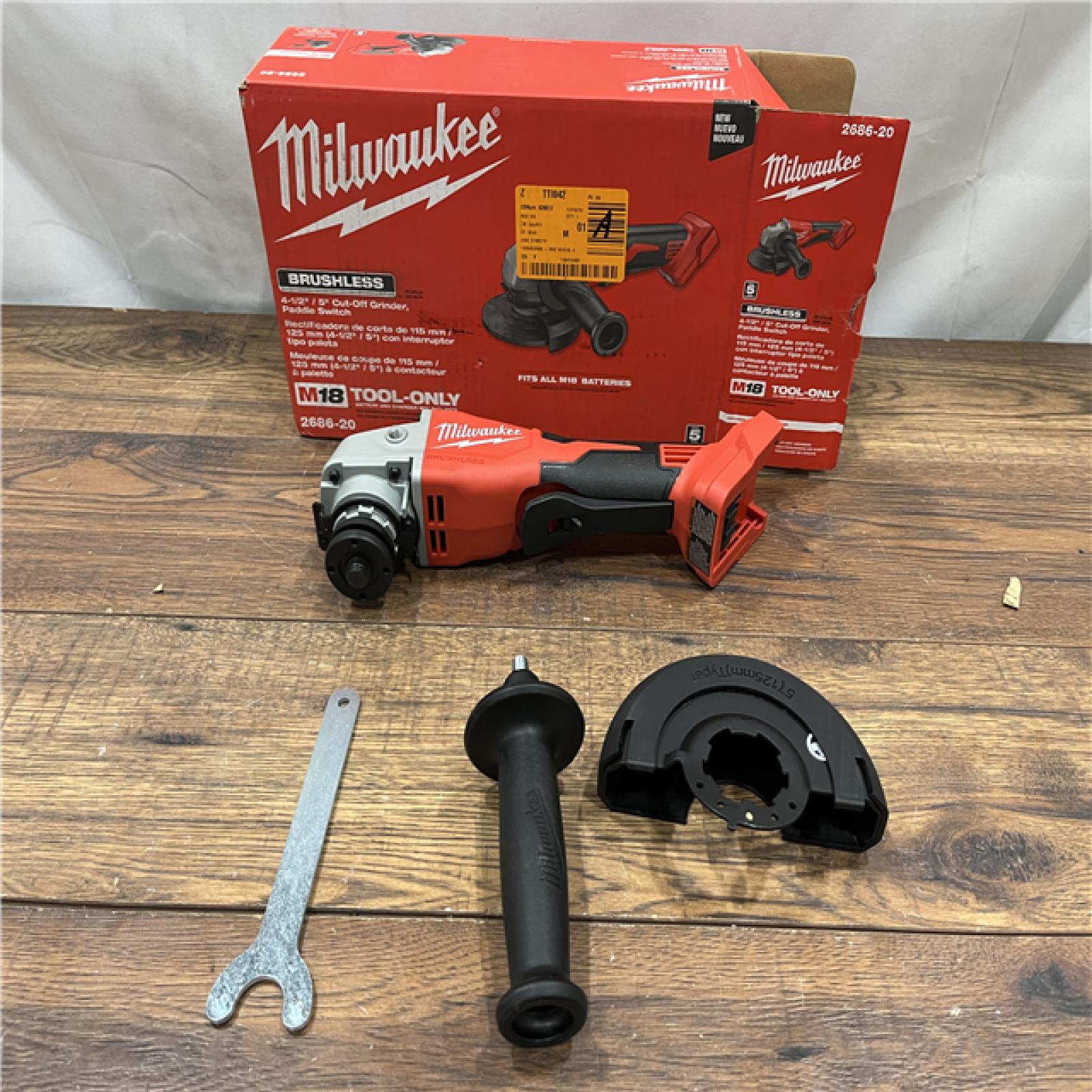 AS IS Milwaukee 2686-20 18V Cordless 4.5 /5  Grinder W/ Paddle Switch (Tool Only)