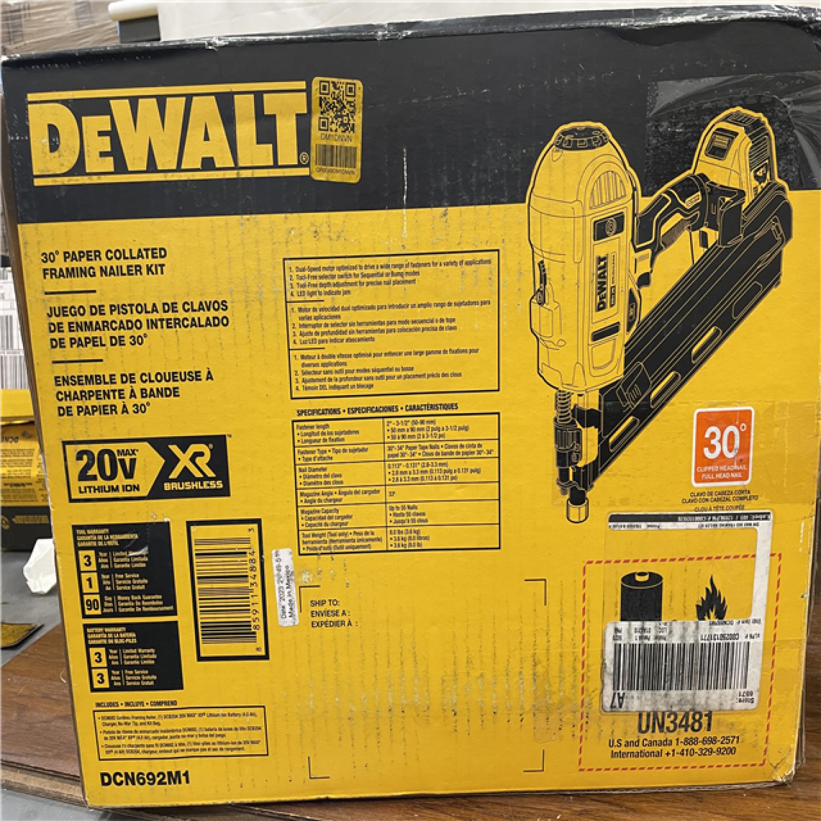 brand new DeWalt 20V MAX Brushless Cordless 2-Speed 30° Paper Collated Framing Nailer Kit