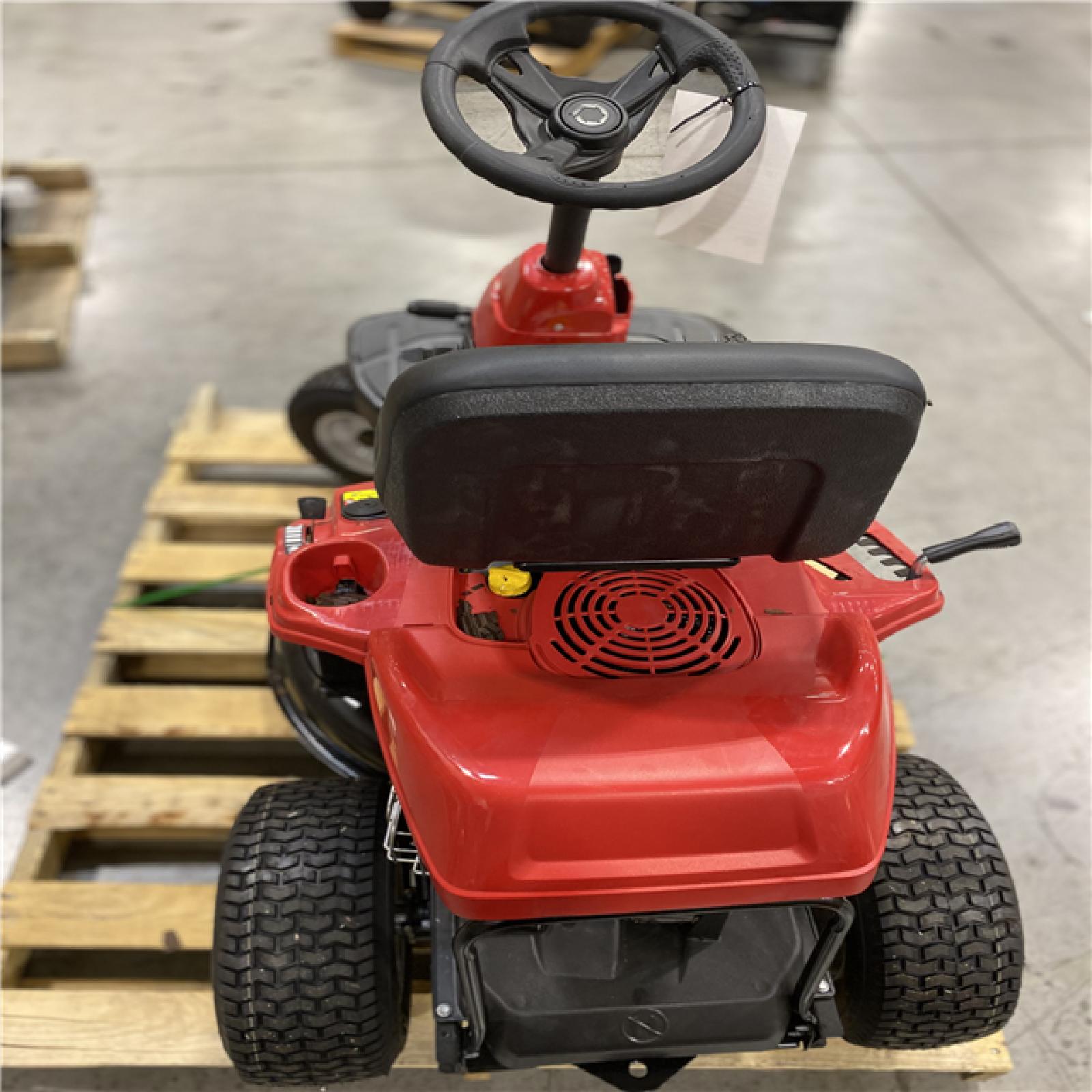 DALLAS LOCATION - TROY-BILT 10.5 HP 30 IN. RIDING LAWN MOWER