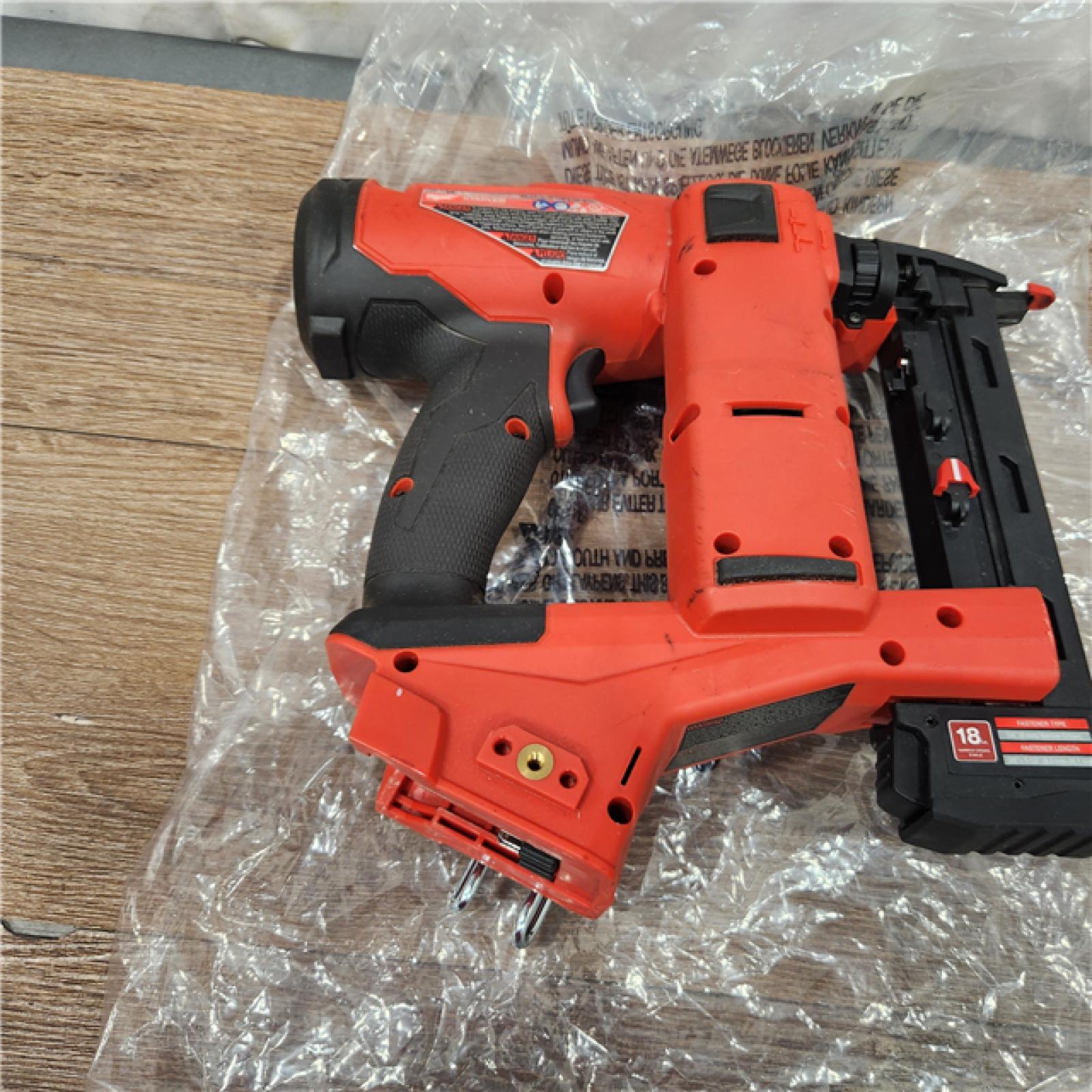 AS-IS M18 FUEL 18-Volt Lithium-Ion Brushless Cordless 18-Gauge 1/4 in. Narrow Crown Stapler (Tool-Only)