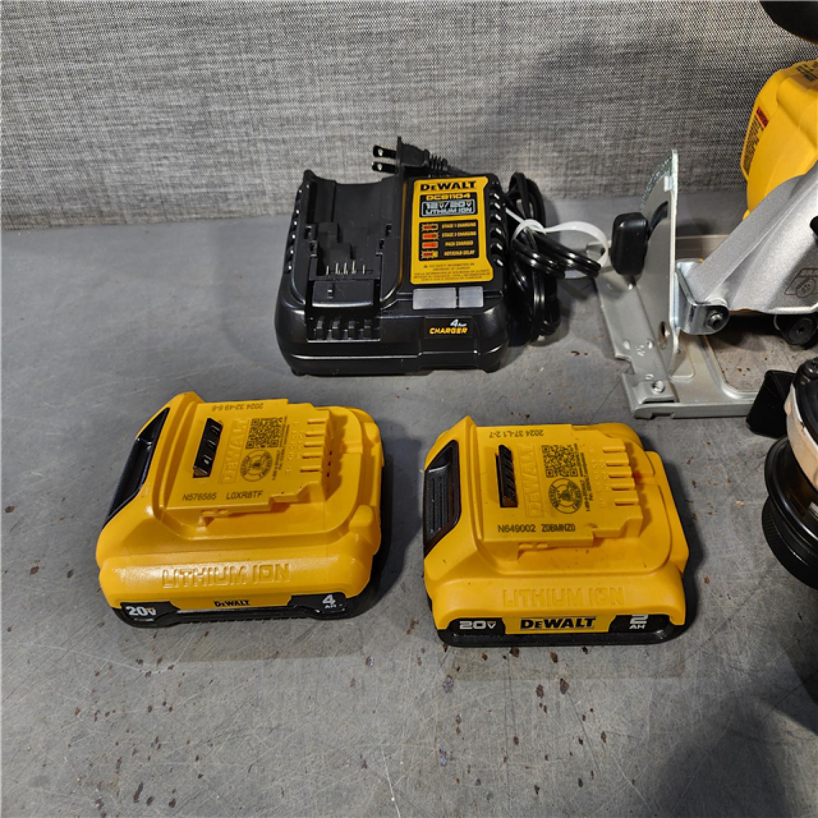 HOUSTON LOCATION - AS-IS Dewalt 20-Volt MAX ToughSystem Lithium-Ion 6-Tool Cordless Combo Kit