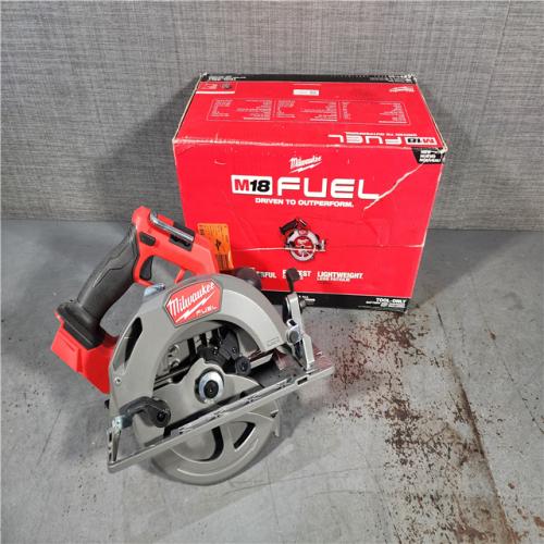 HOUSTON LOCATION - AS-IS (APPEARS LIKE NEW) Milwaukee M18 FUEL 18V Lithium-Ion Brushless Cordless 7-1/4 in. Circular Saw (Tool-Only)