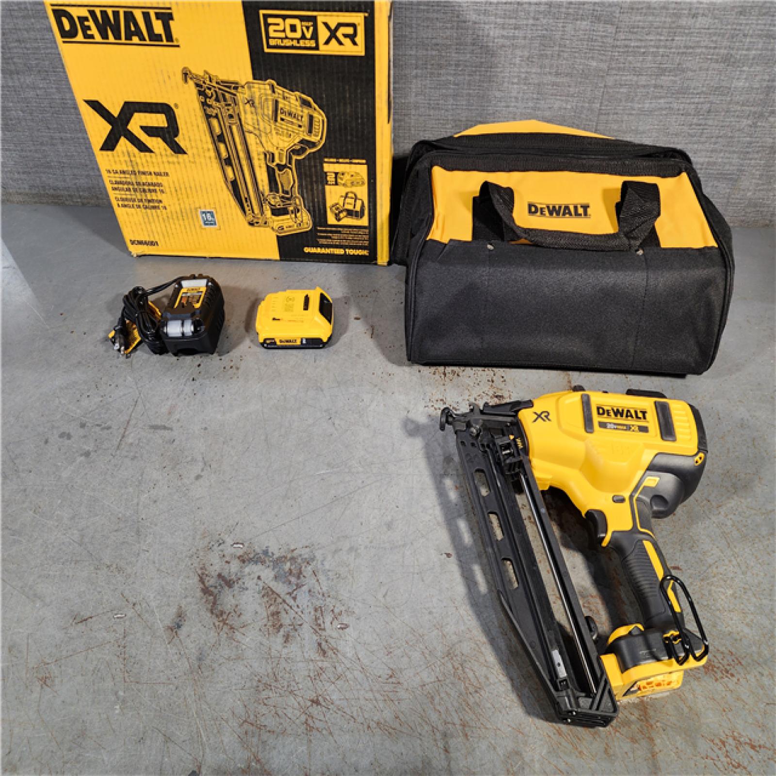 HOUSTON LOCATION - AS-IS DeWalt DCN660D1 20V 16 Gauge Cordless Angled Finish Nailer Kit W/ 2Ah Battery